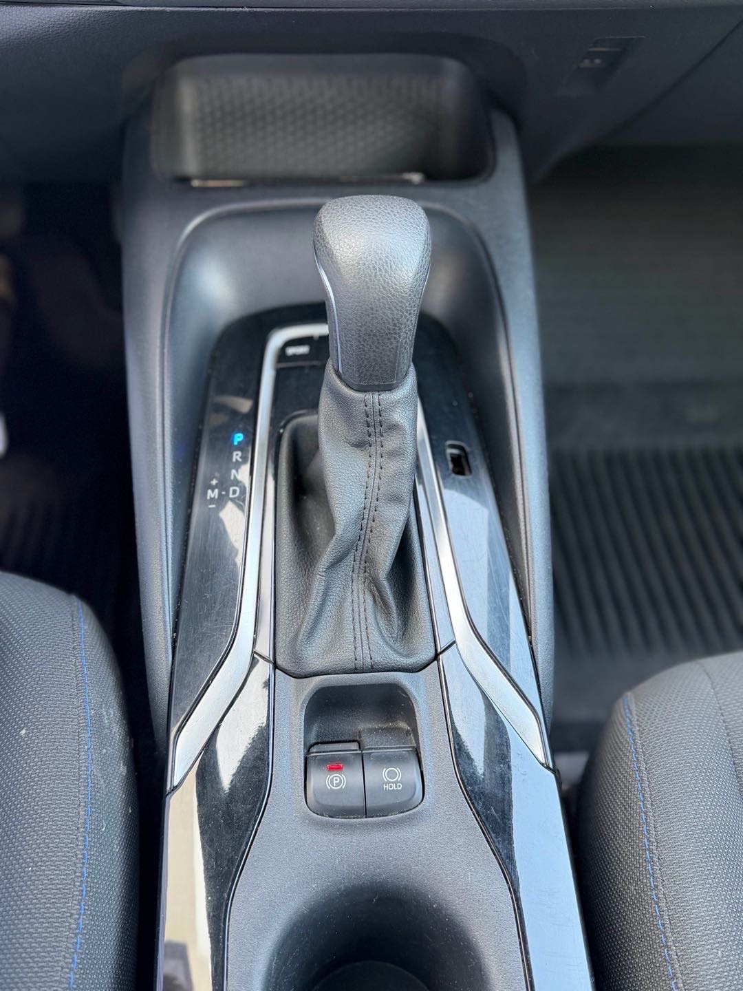 2022 Toyota Corolla SE thumbnail 13