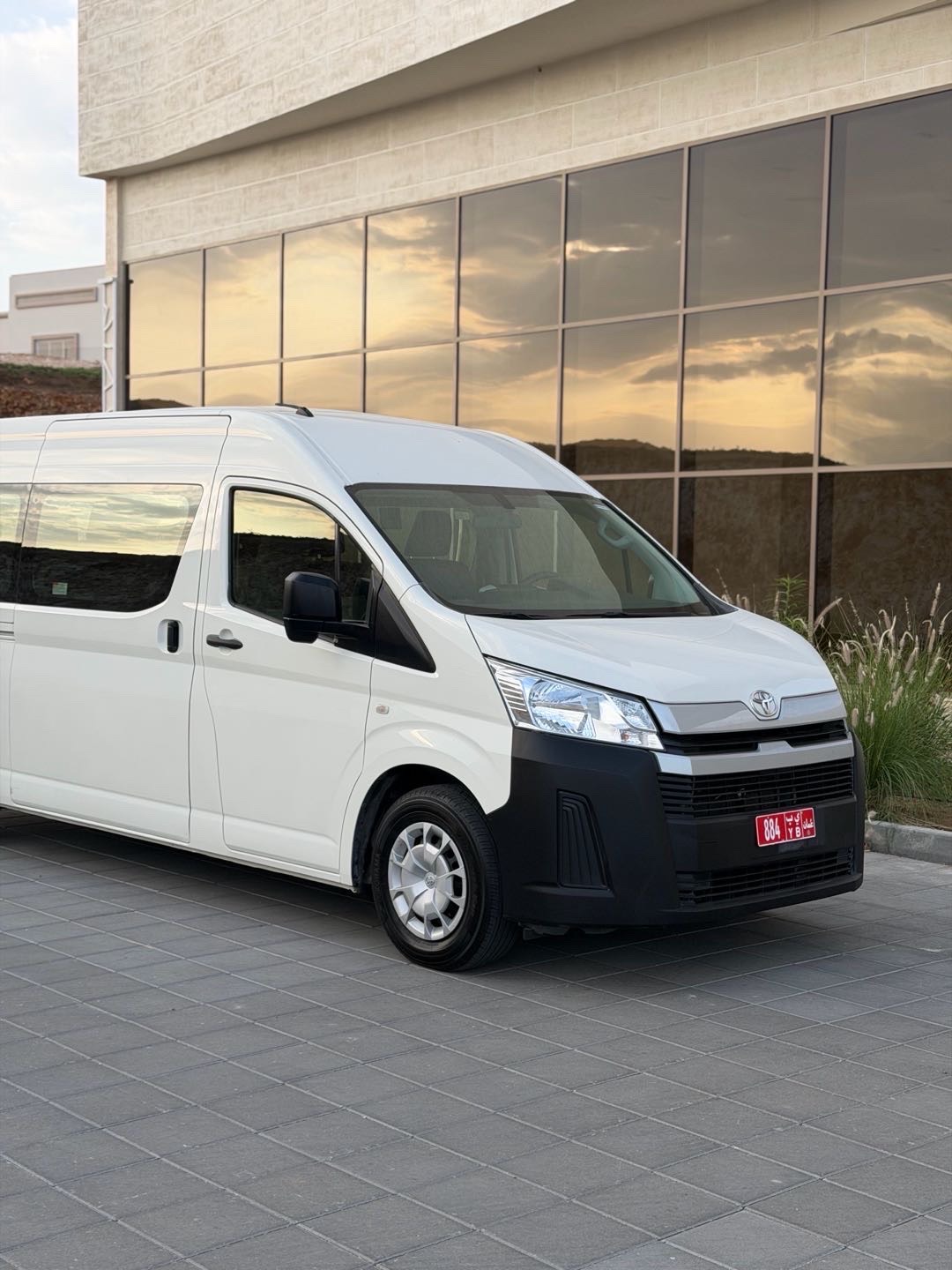 2022 Toyota Hiace Standard Roof thumbnail 2