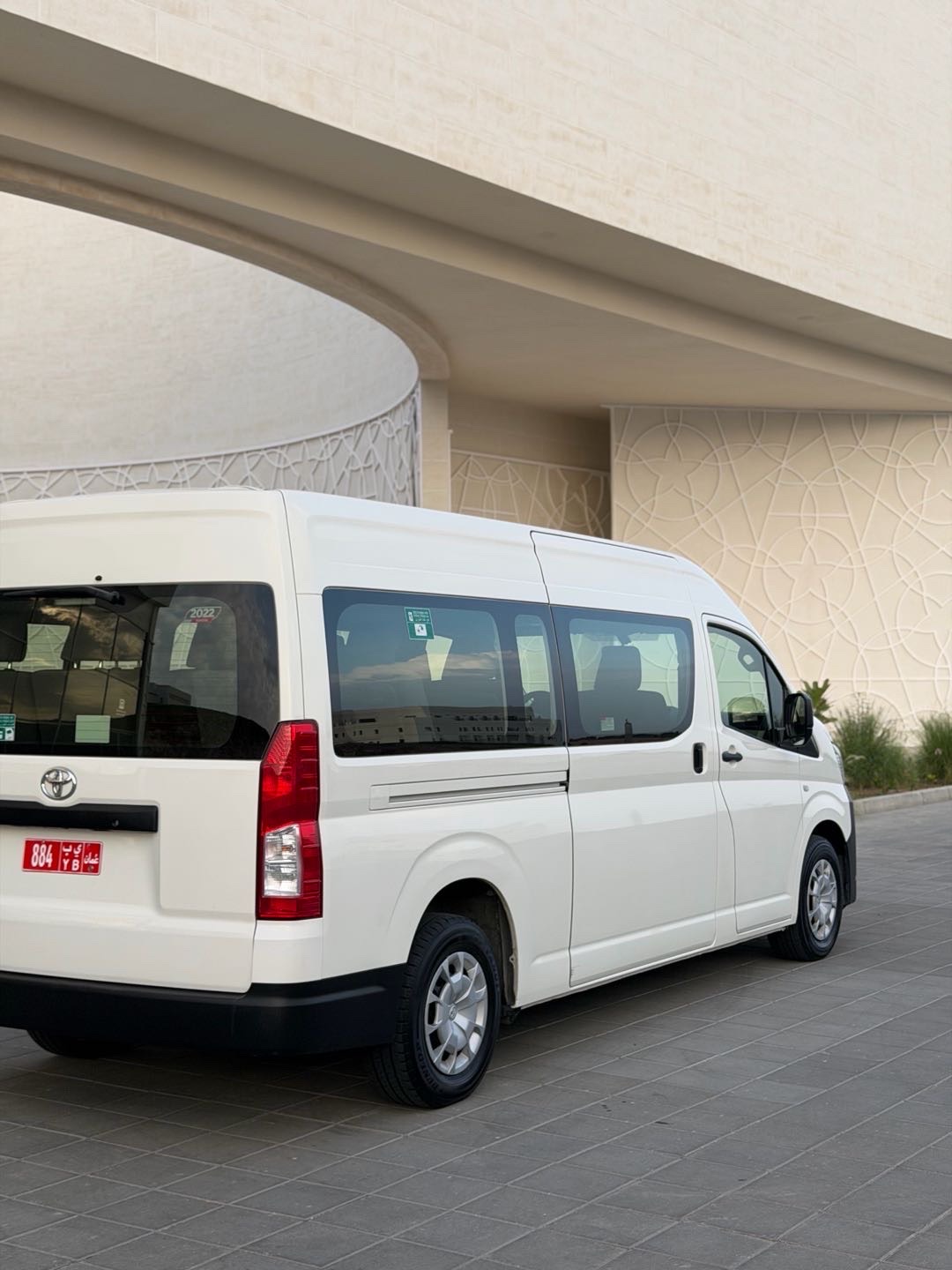 2022 Toyota Hiace Standard Roof thumbnail 4