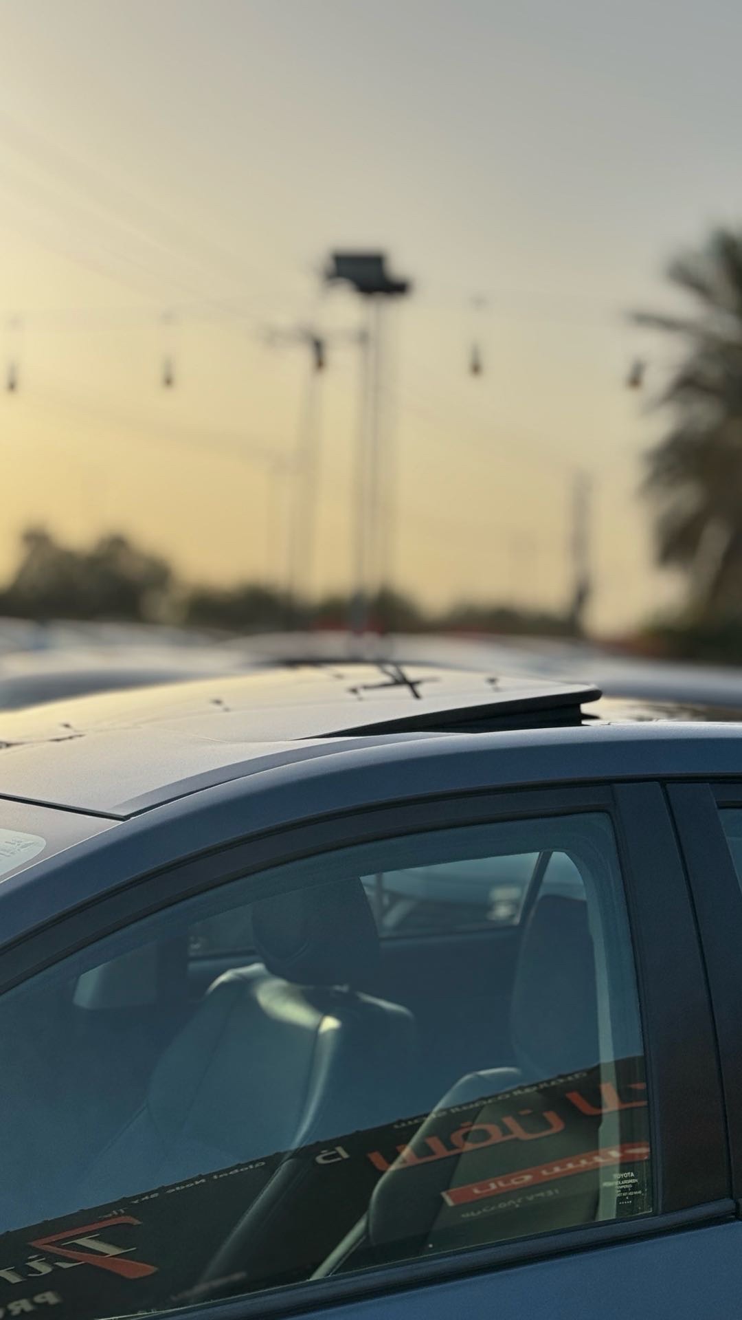 2018 Toyota Corolla SE thumbnail 3