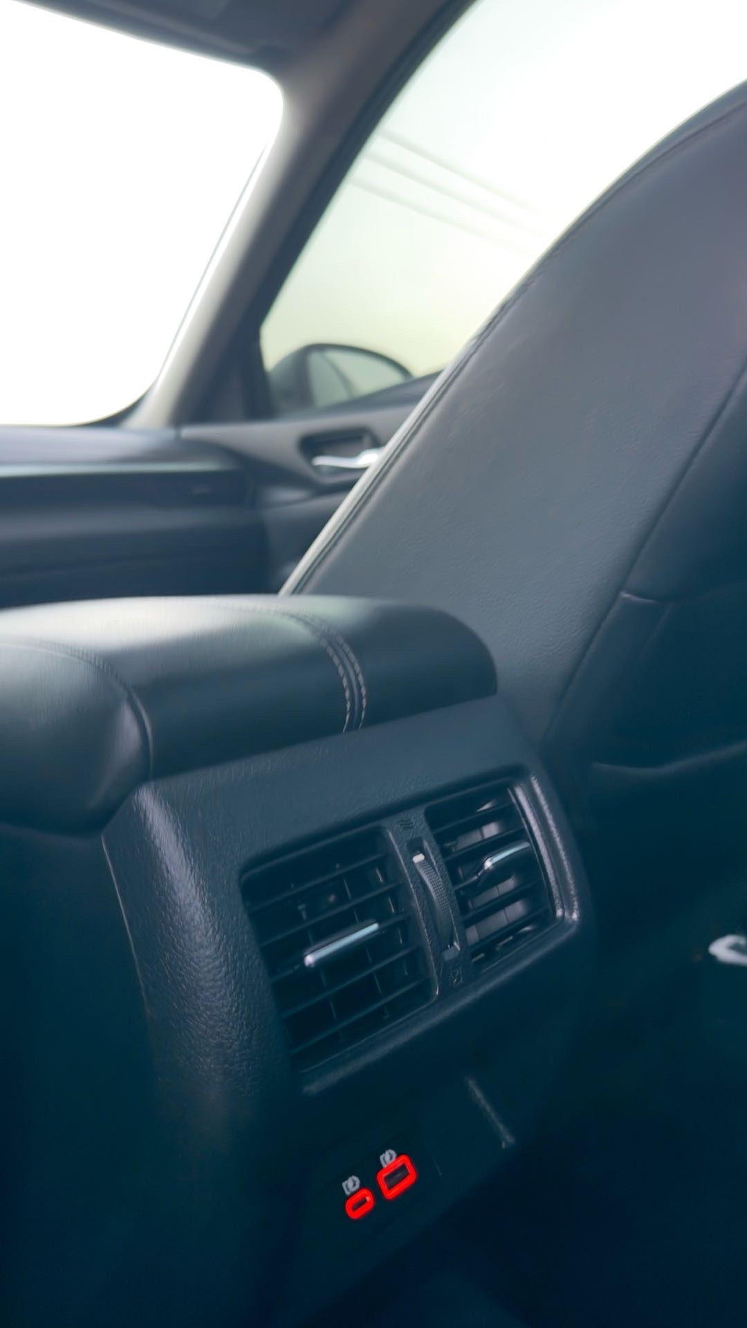 2019 Nissan Altima SL thumbnail 5