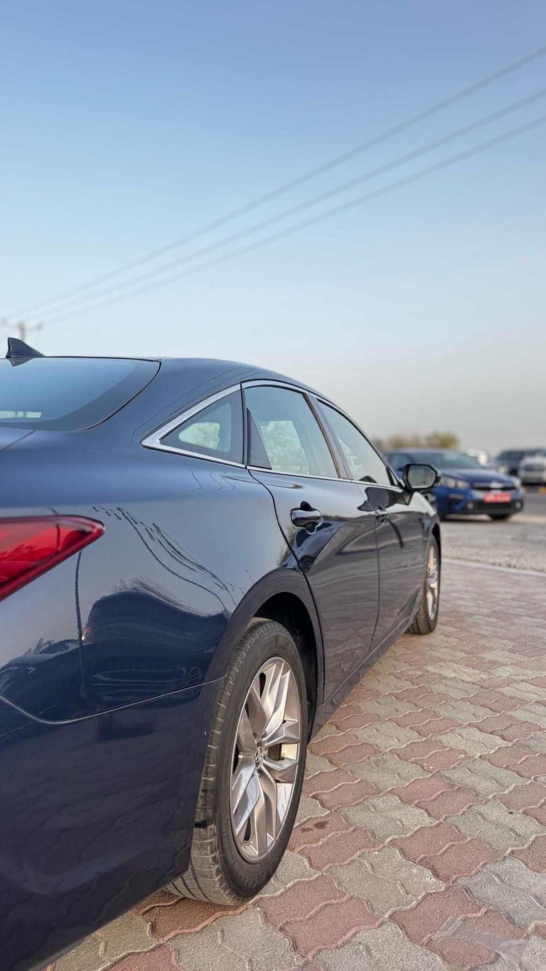 2019 Toyota Avalon XLE thumbnail 3