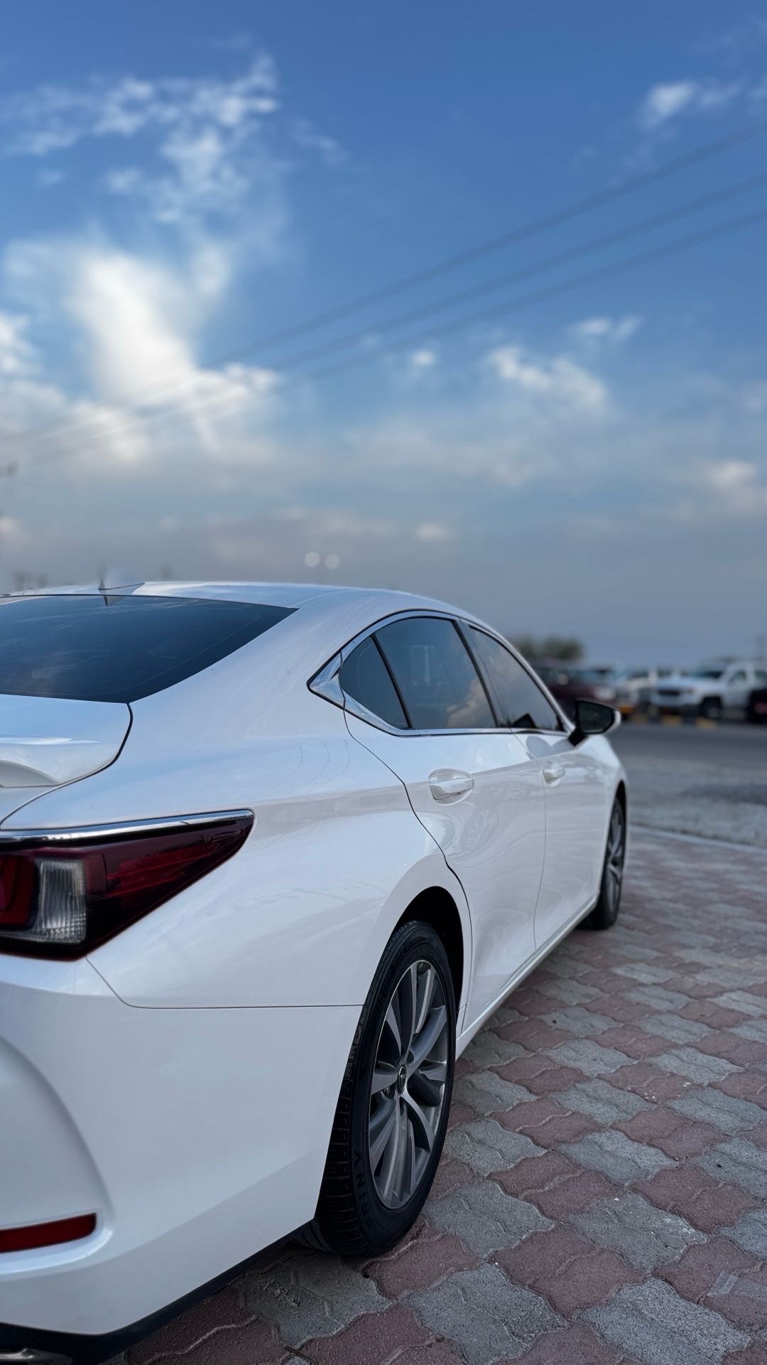 2020 Lexus ES 350 thumbnail 4