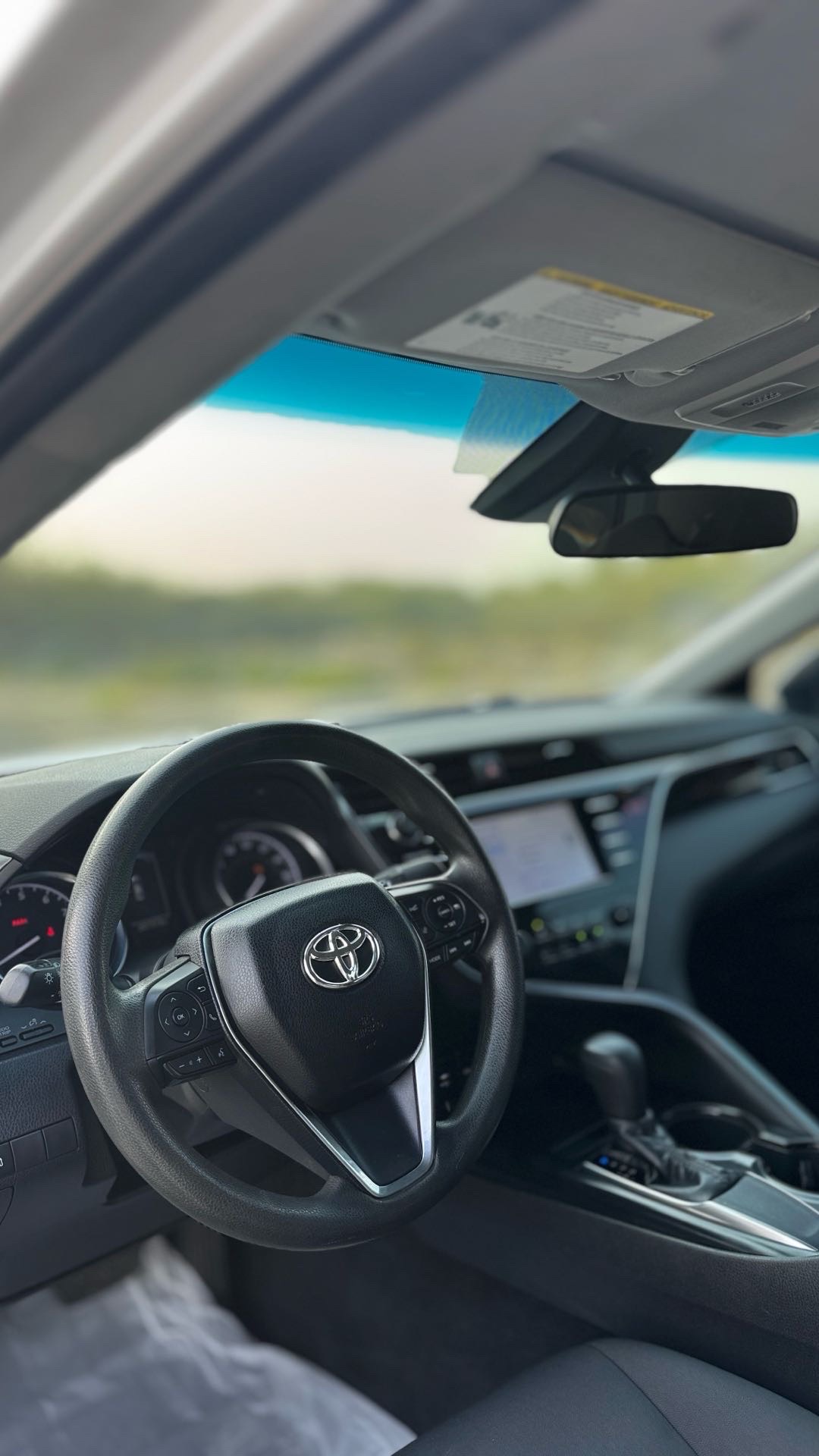 2018 Toyota Camry LE thumbnail 8