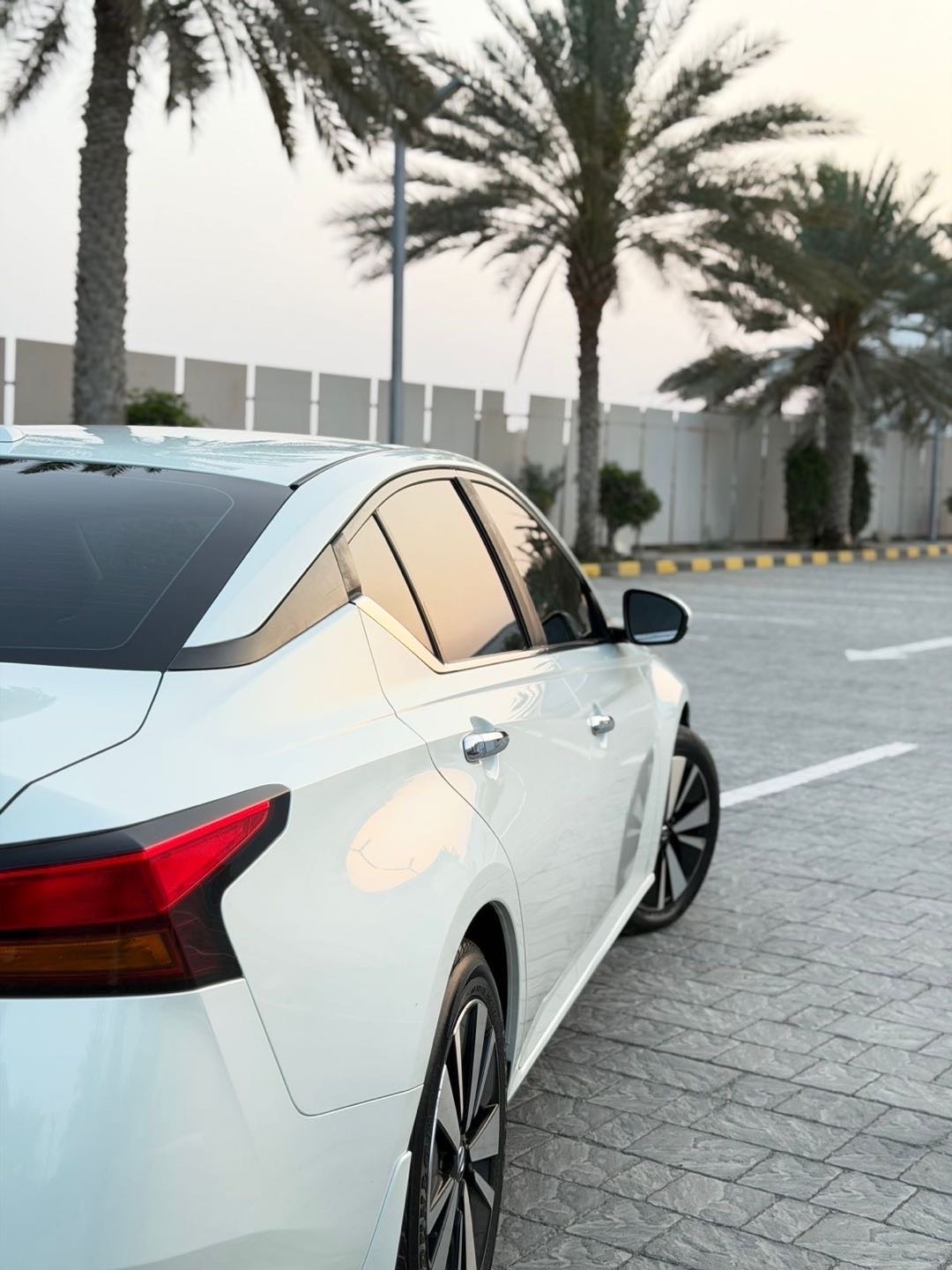 2021 Nissan Altima SV thumbnail 5