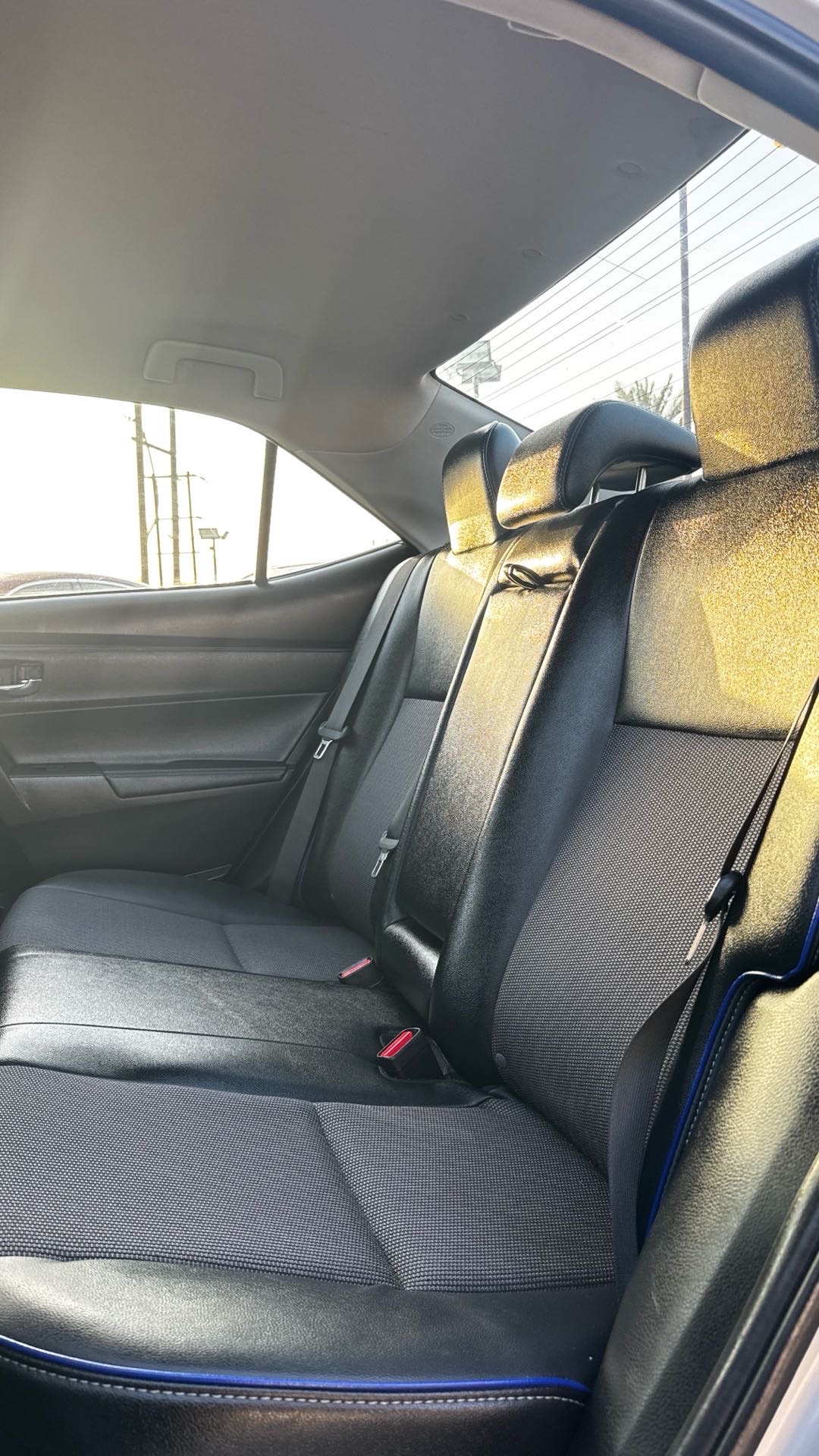 2019 Toyota Corolla SE thumbnail 5