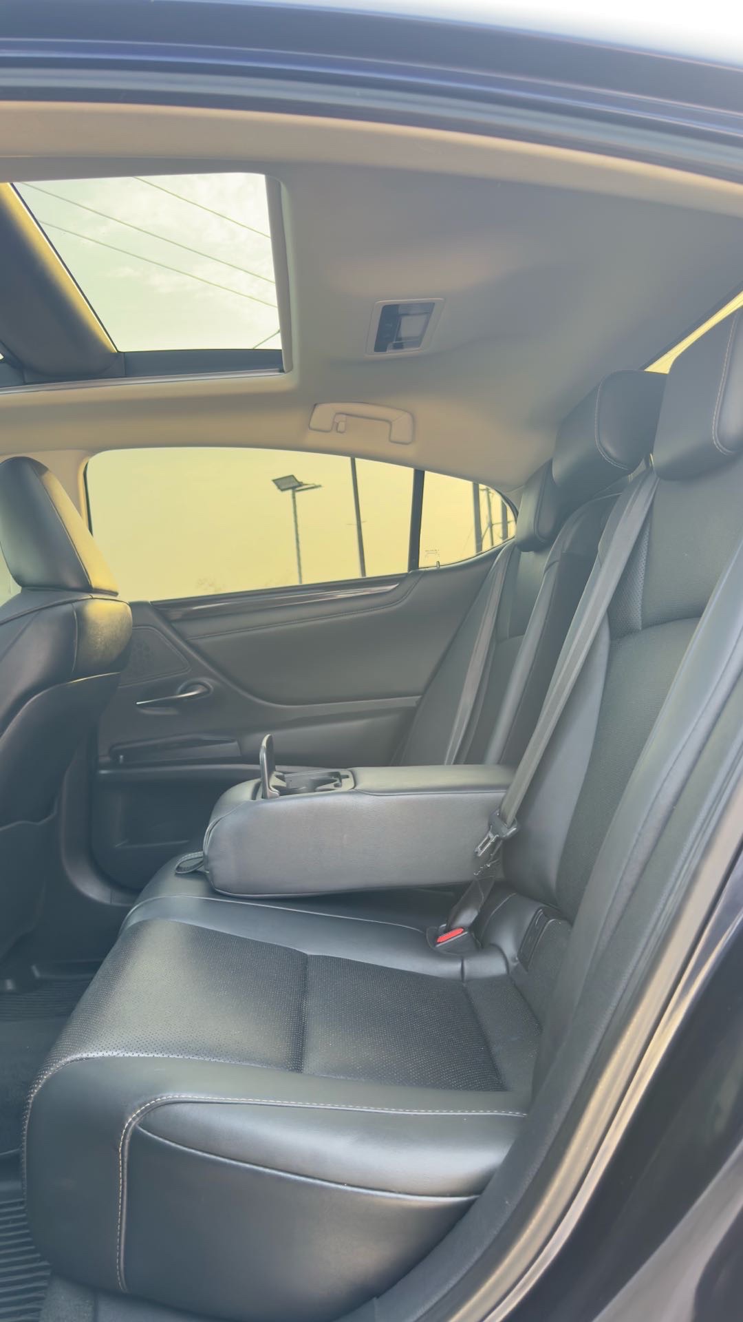 2019 Lexus ES 350 thumbnail 5