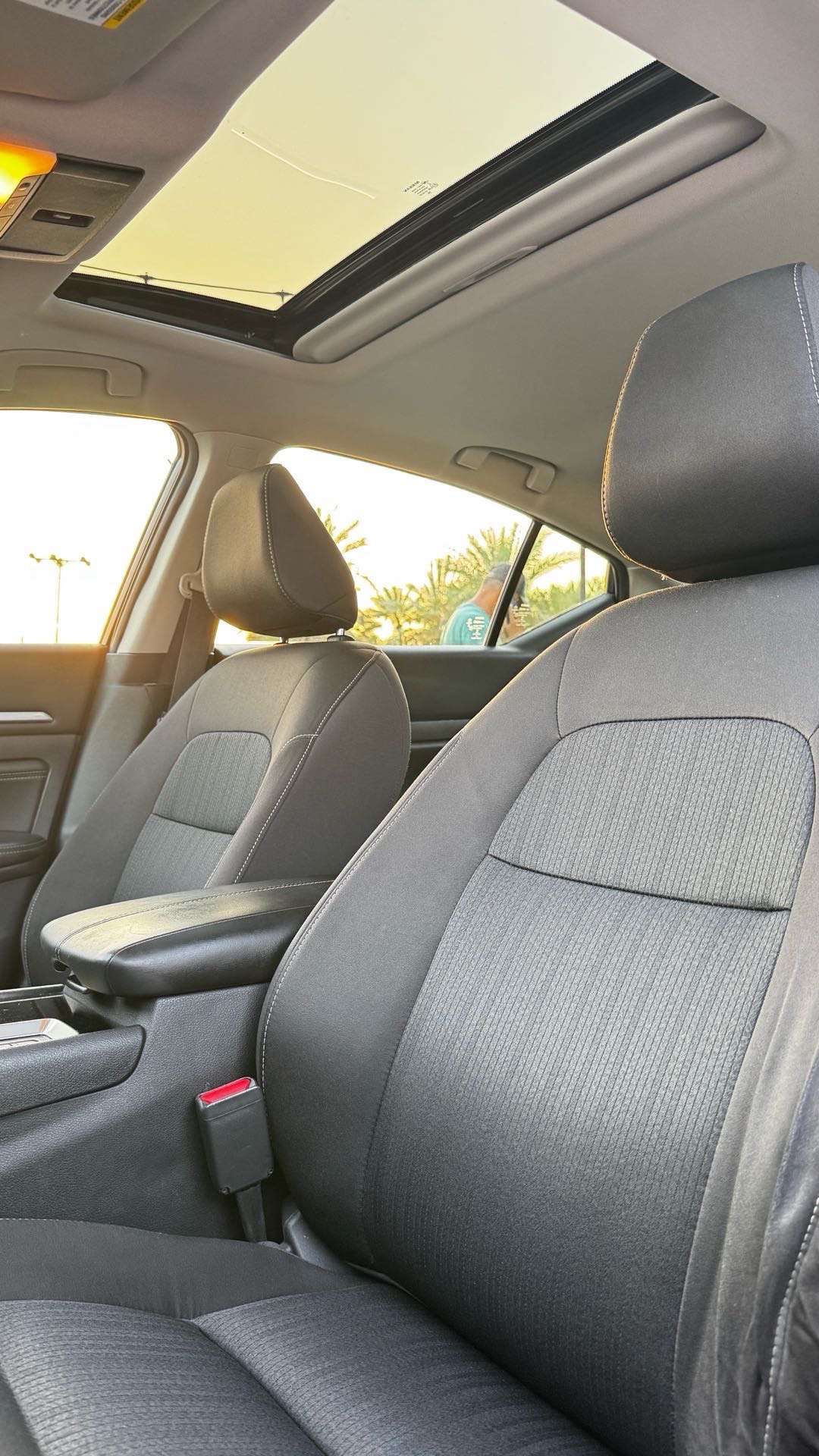 2020 Nissan Altima SL thumbnail 6