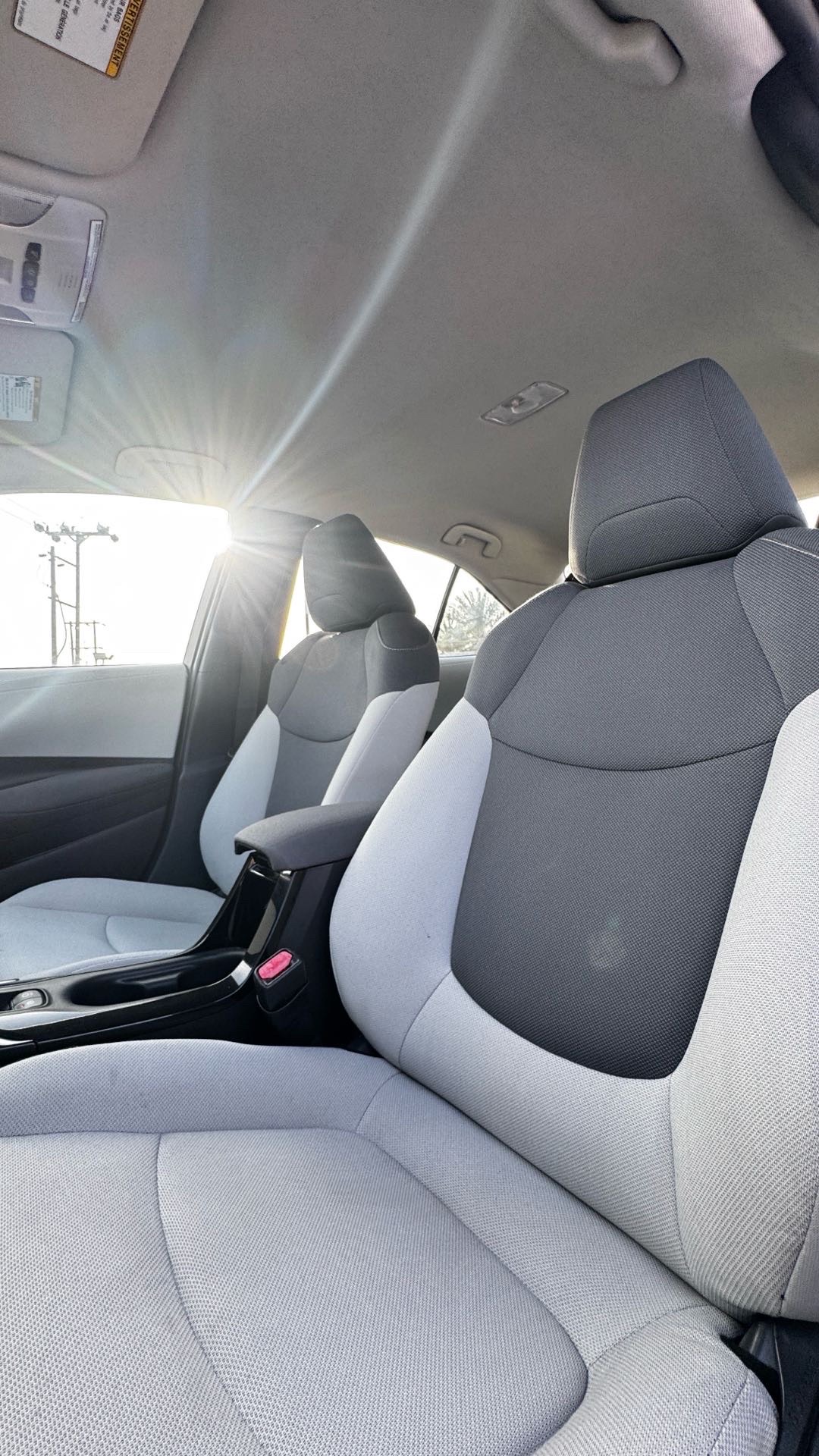 2021 Toyota Corolla LE thumbnail 6