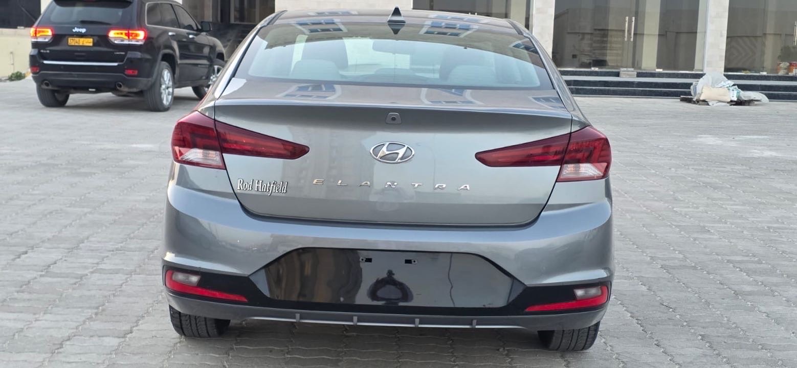 2019 Hyundai Elantra SE thumbnail 6