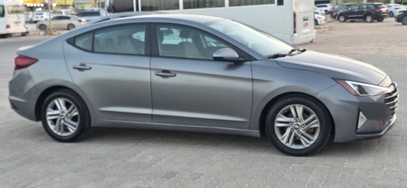 2019 Hyundai Elantra SE thumbnail 9