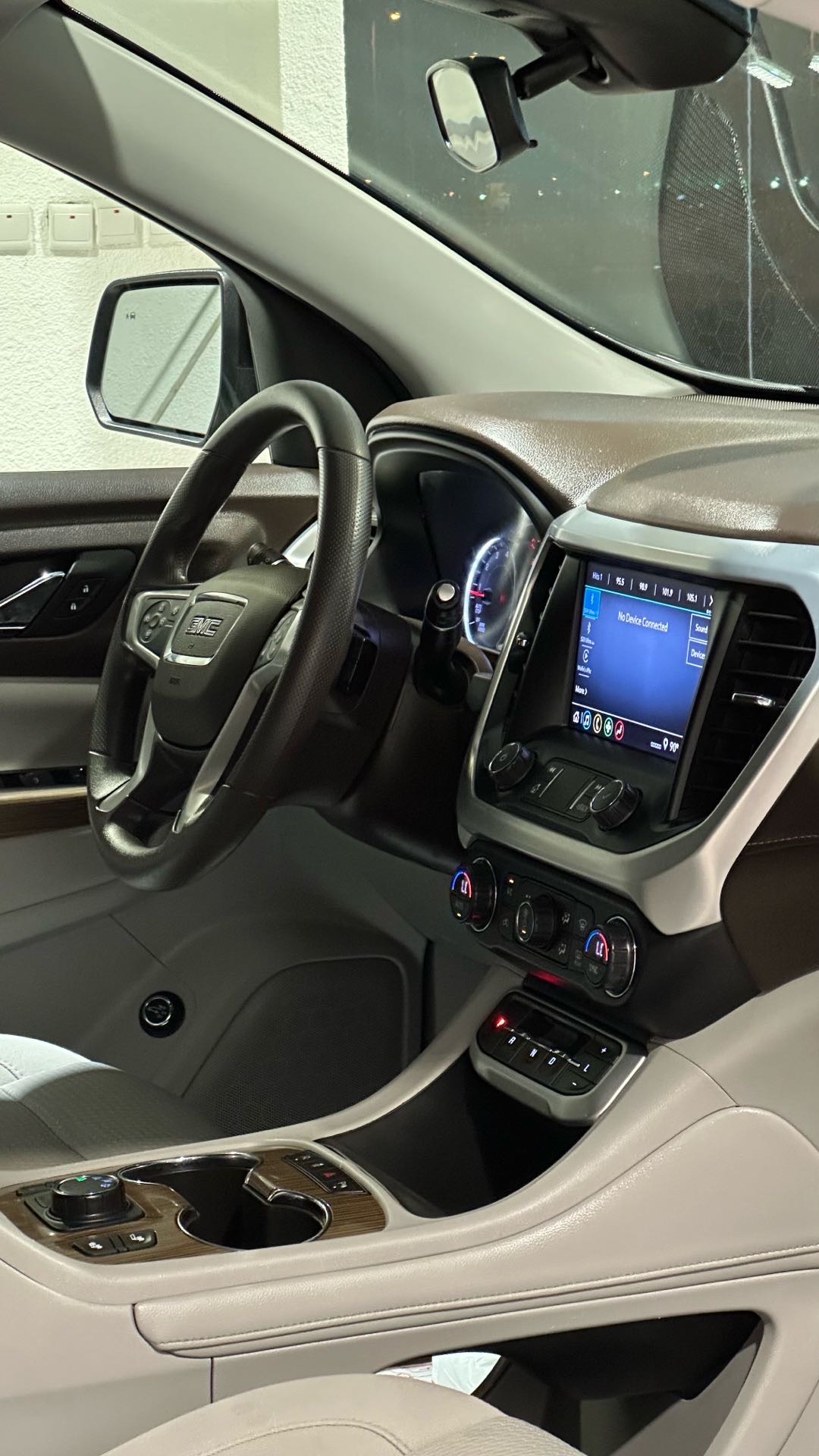 2020 GMC Acadia Elevation thumbnail 8
