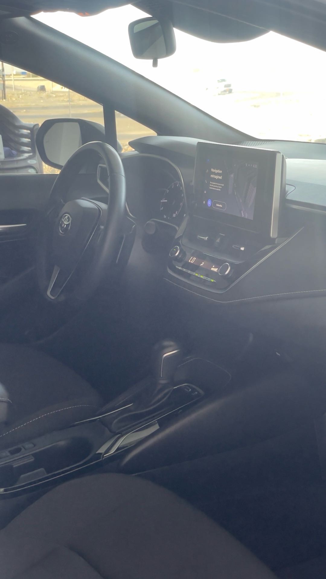 2023 Toyota Corolla SE thumbnail 5