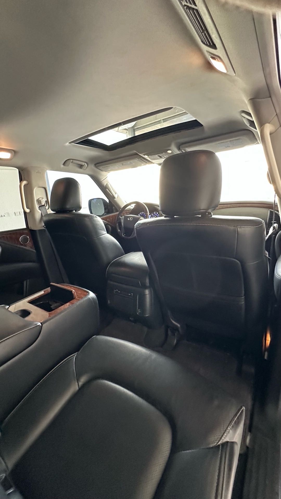 2019 Infiniti QX80 Luxe thumbnail 8