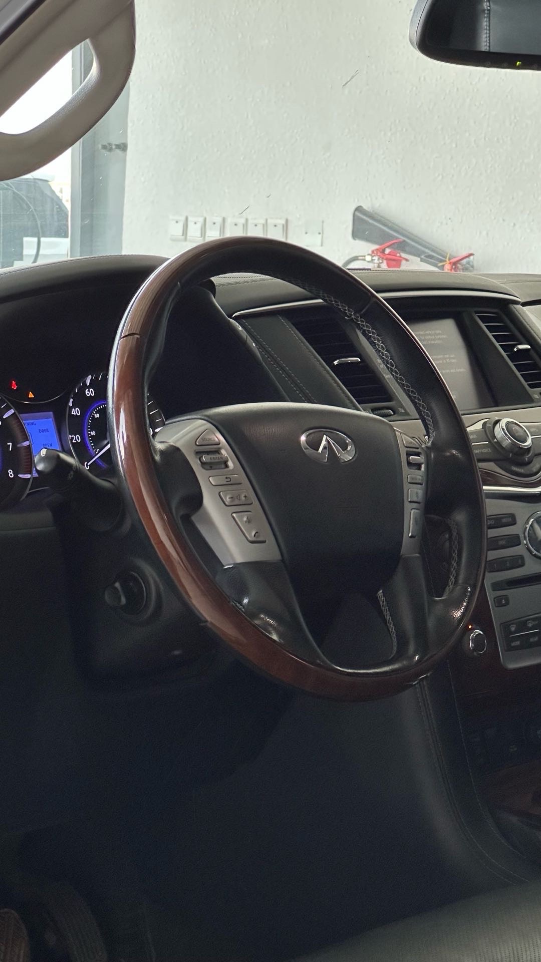 2019 Infiniti QX80 Luxe thumbnail 16