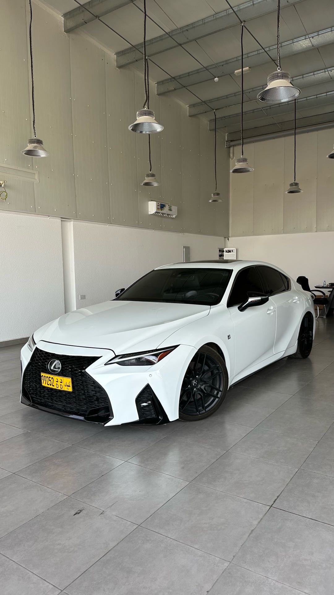 2021 Lexus IS 350 thumbnail 3