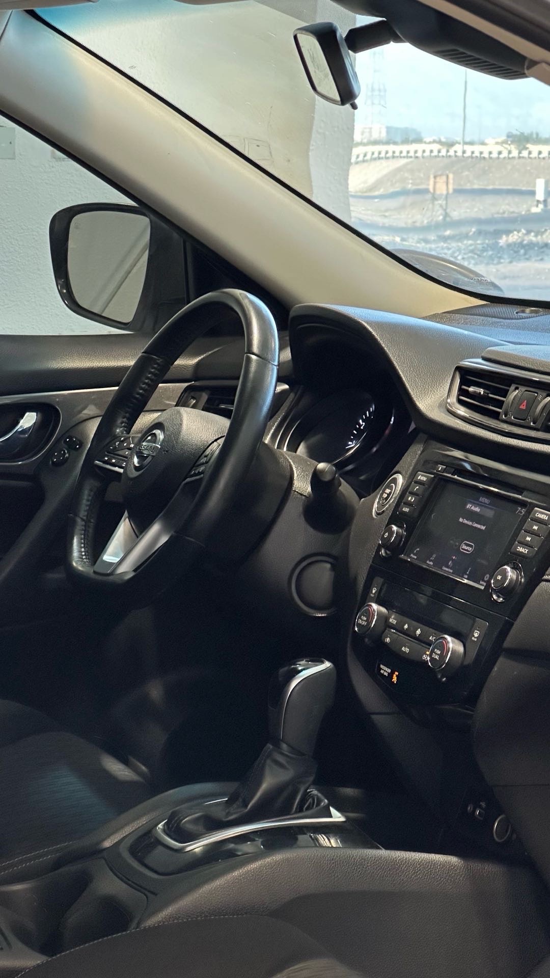 2020 Nissan Rogue SV thumbnail 8