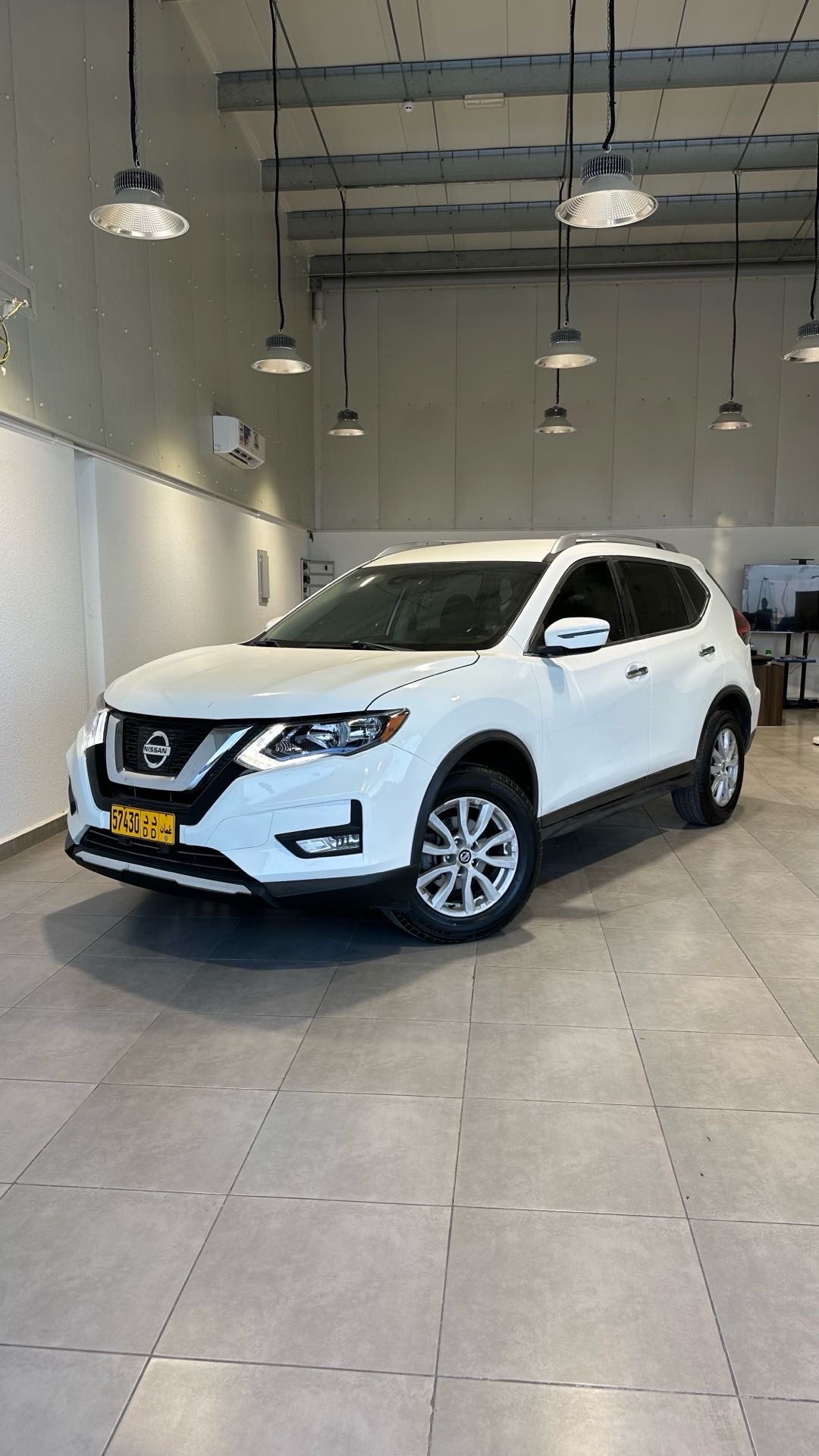 2020 Nissan Rogue SV thumbnail 23