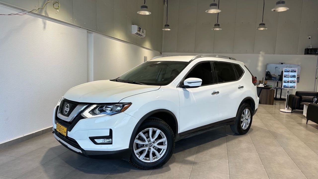 2020 Nissan Rogue SV thumbnail 29