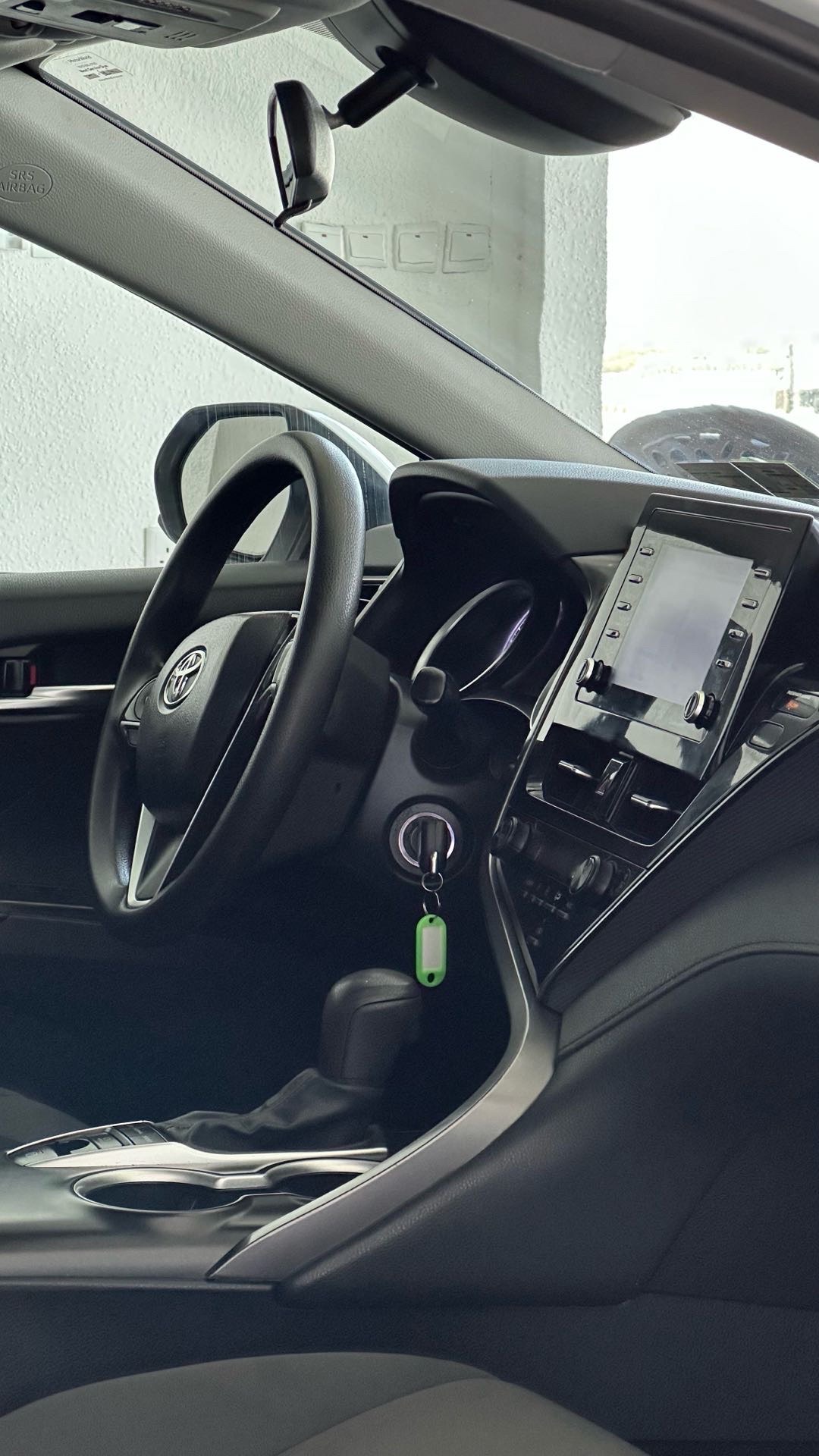 2023 Toyota Camry LE thumbnail 4