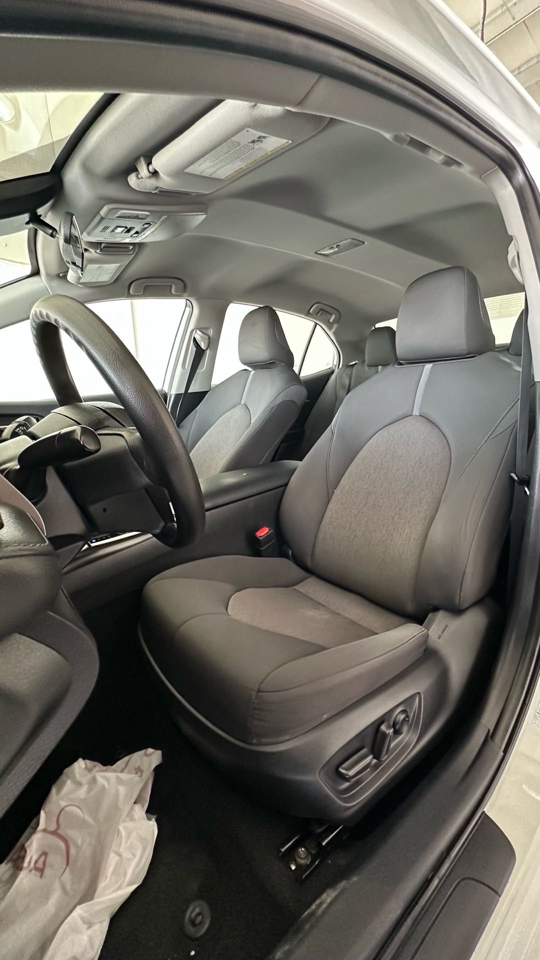 2023 Toyota Camry LE thumbnail 7