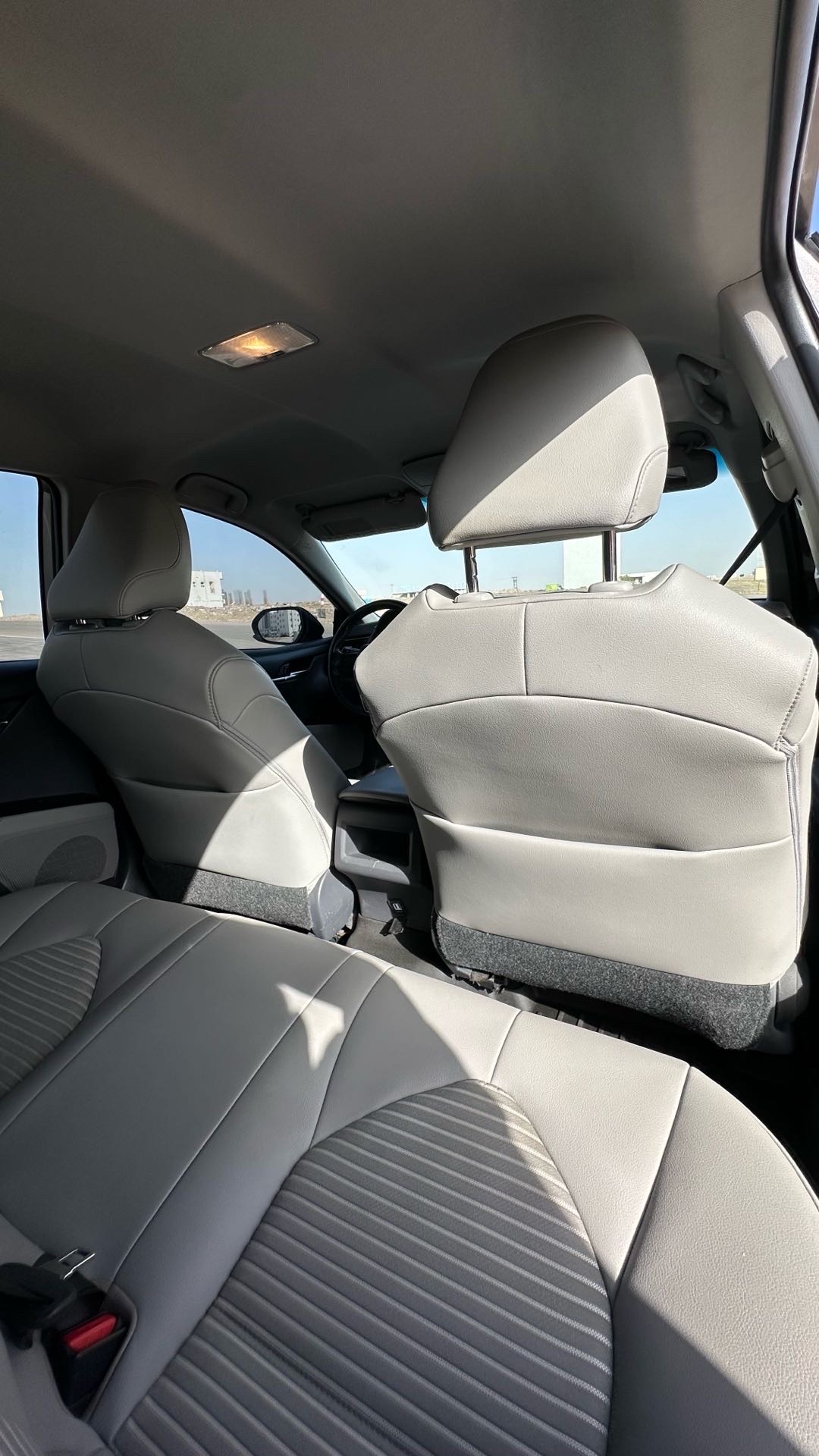 2019 Toyota Camry SE thumbnail 9