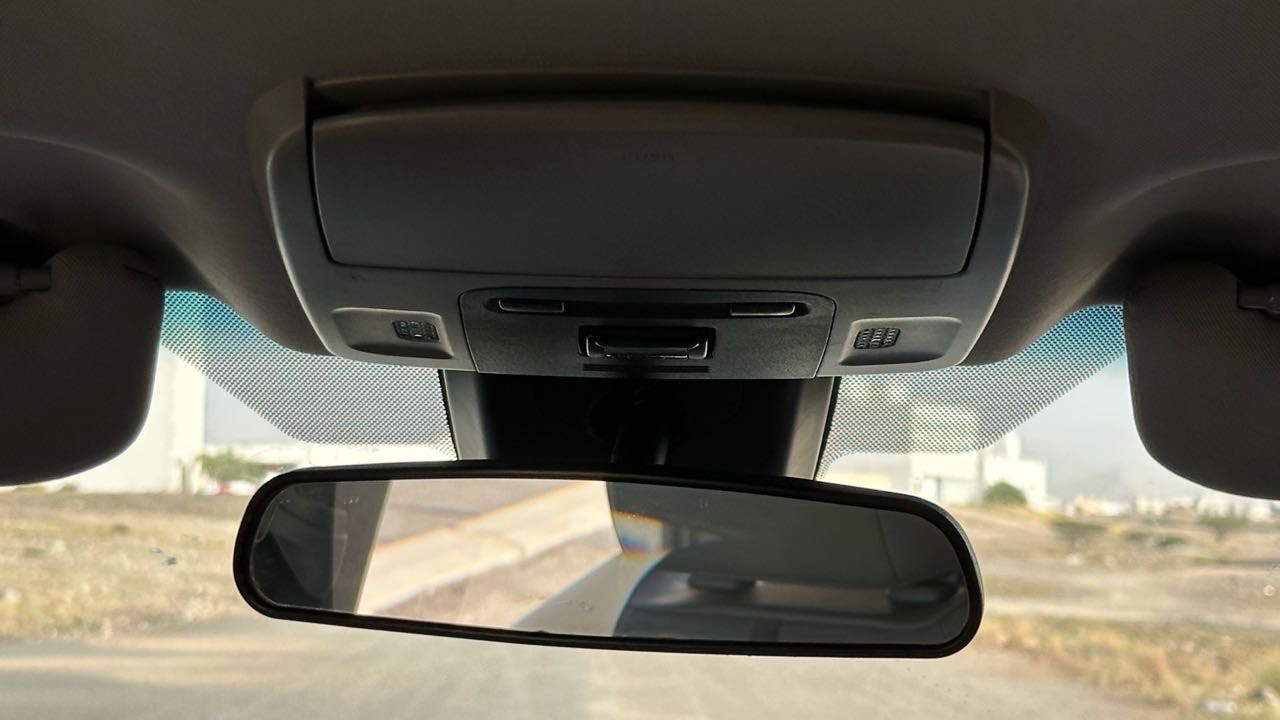2019 Toyota Camry SE thumbnail 22