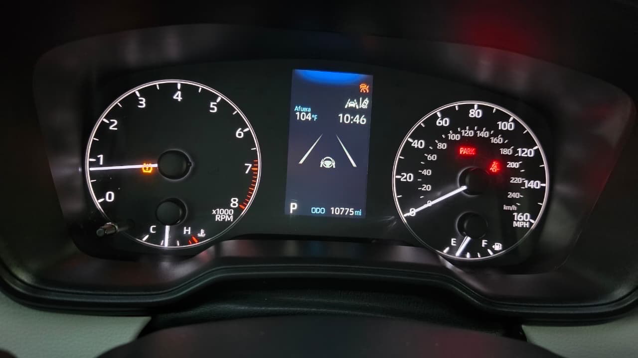 2025 Toyota Corolla LE thumbnail 5