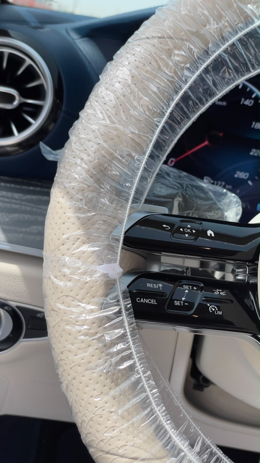 2022 Mercedes-Benz E-Class E 450 AMG Line thumbnail 3