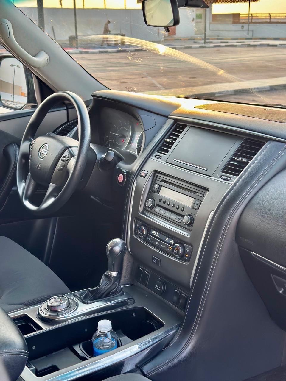 2019 Nissan Patrol LE thumbnail 3