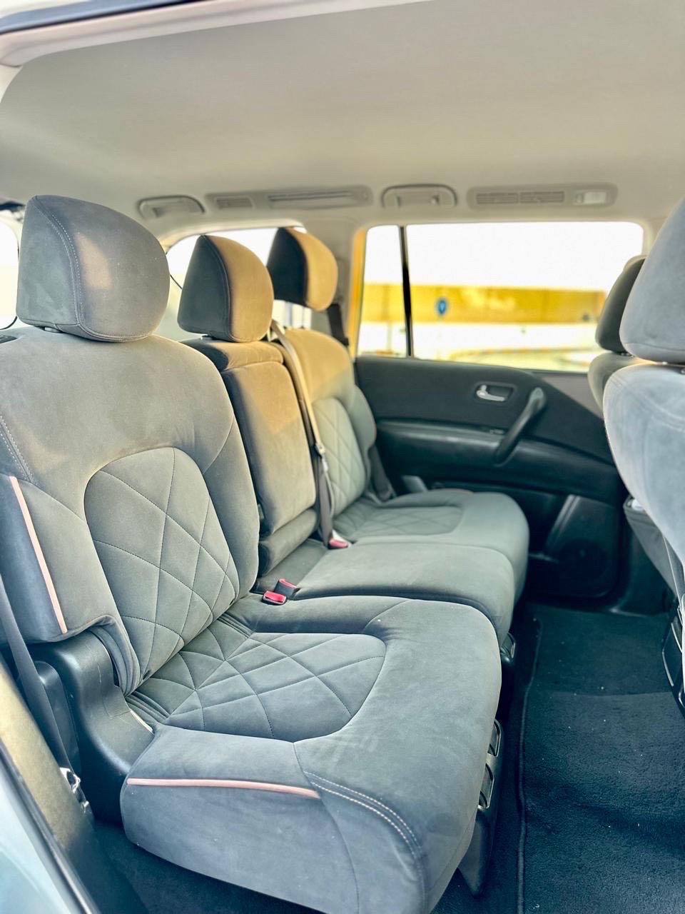 2019 Nissan Patrol LE thumbnail 4