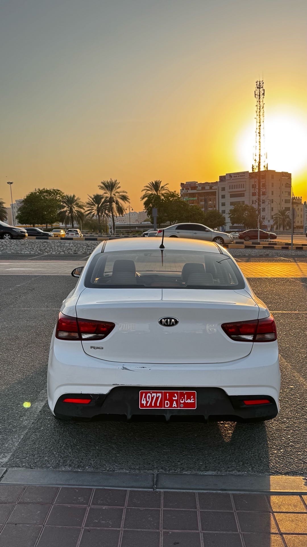2020 Kia Rio LX thumbnail 2