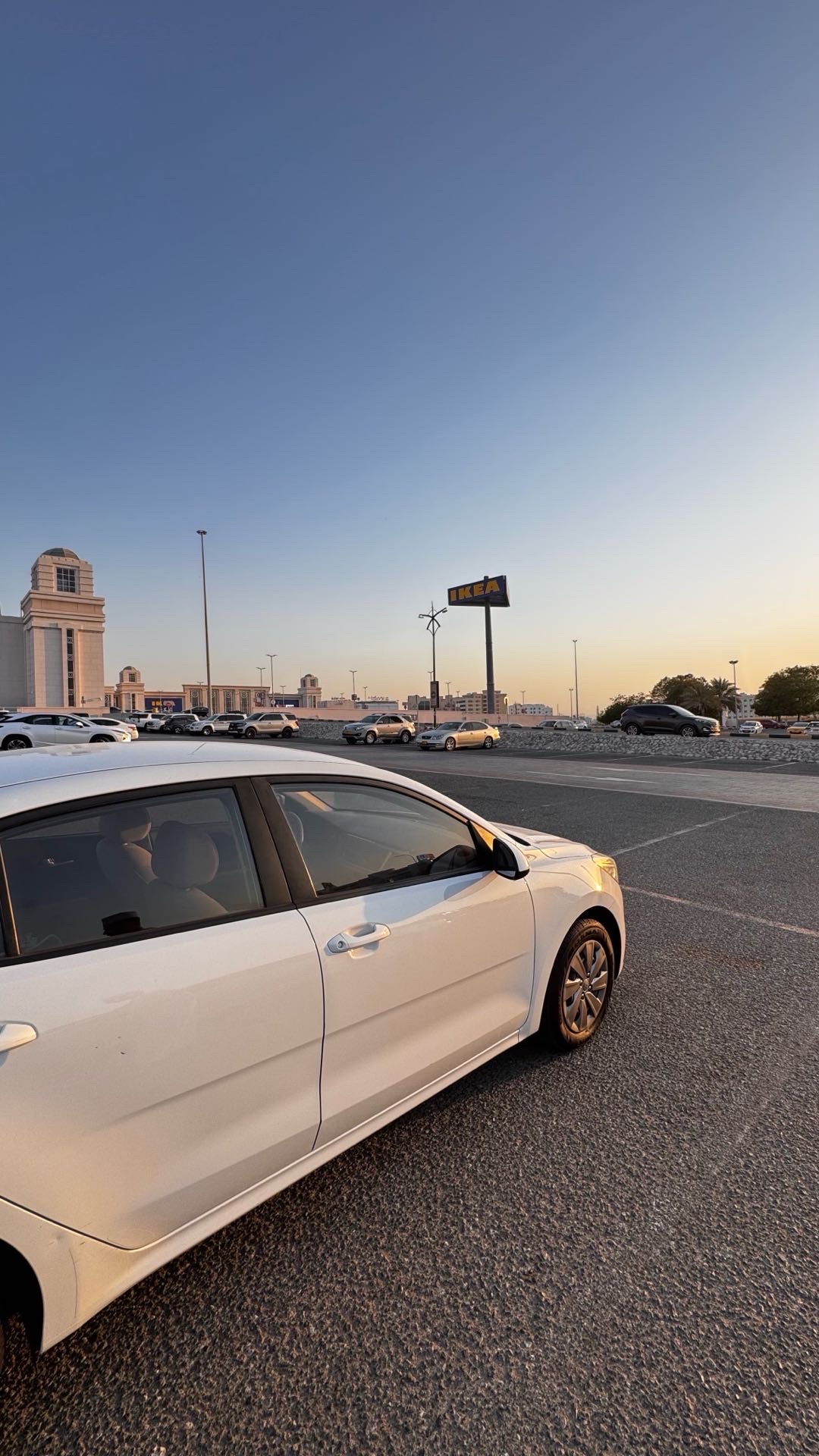 2020 Kia Rio LX thumbnail 3