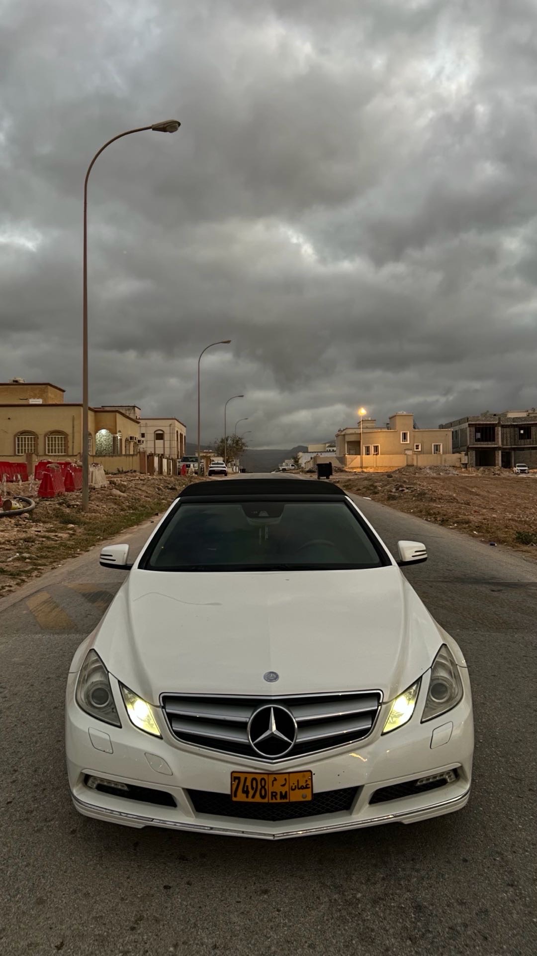 2011 Mercedes-Benz E-Class E 350 AMG Line thumbnail 3