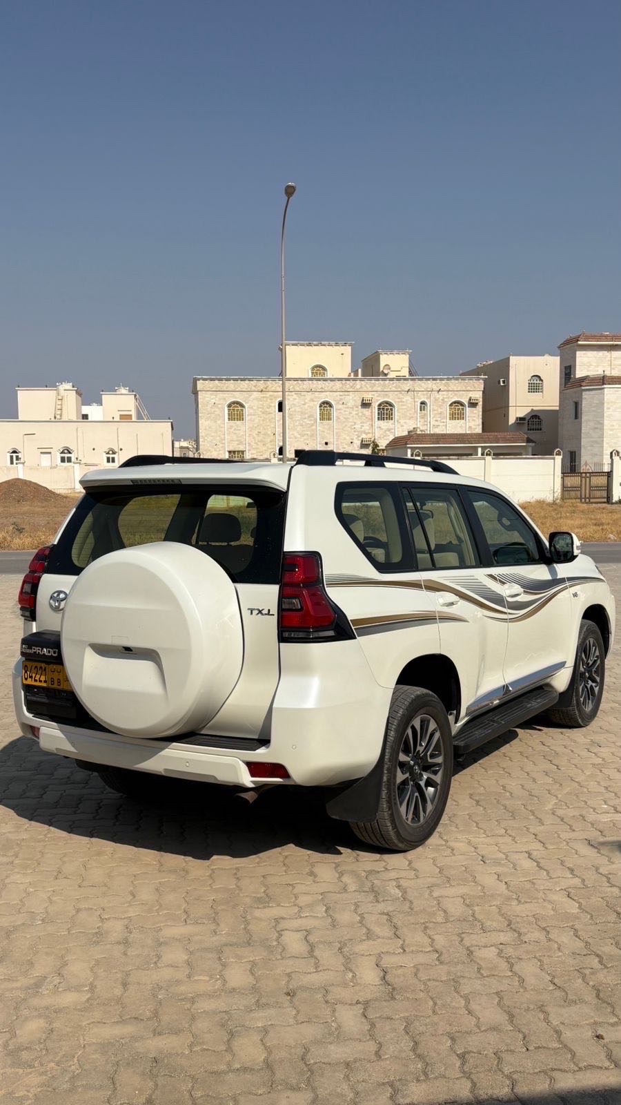 2023 Toyota Prado TXR thumbnail 2