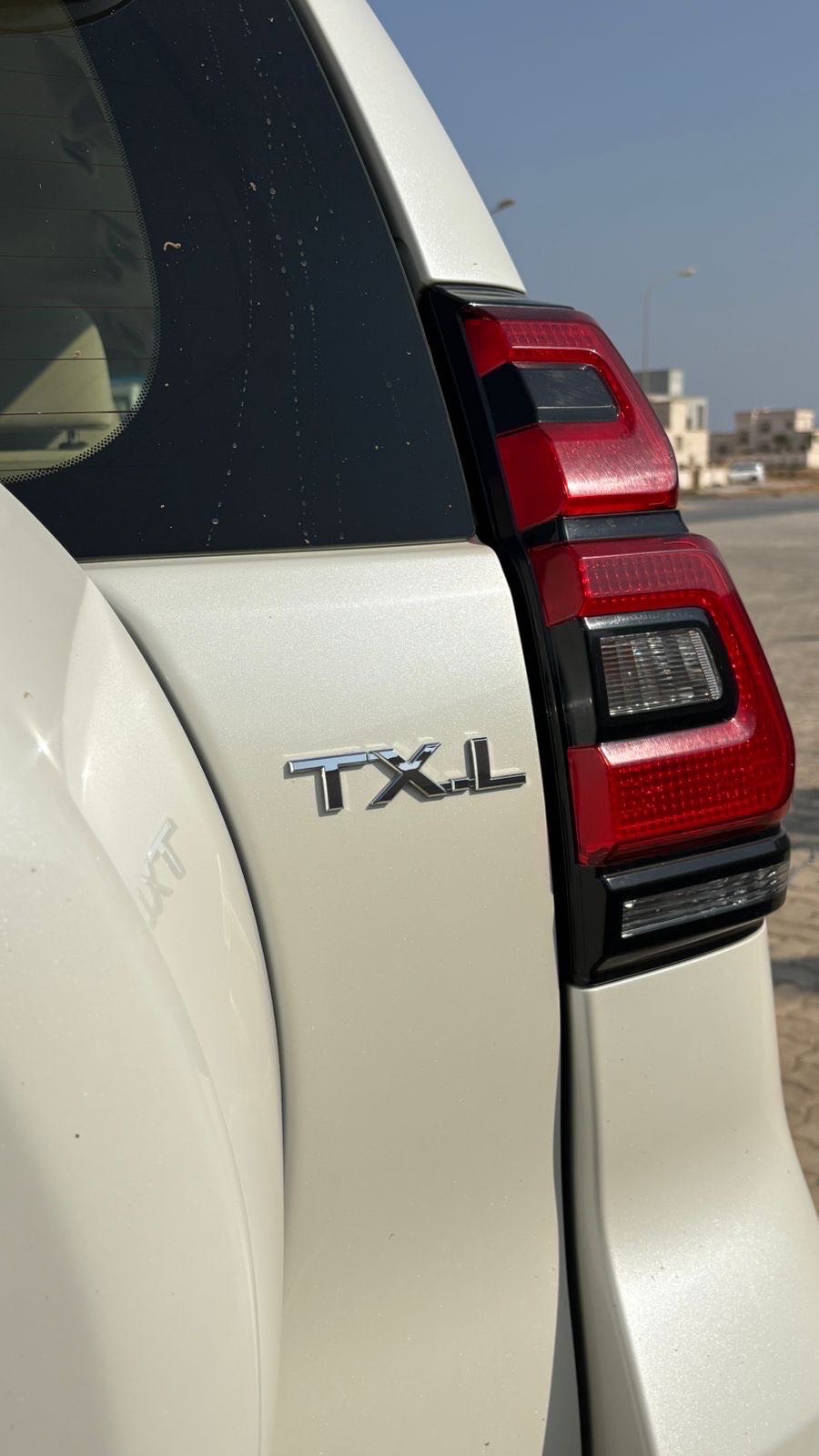 2023 Toyota Prado TXR thumbnail 3