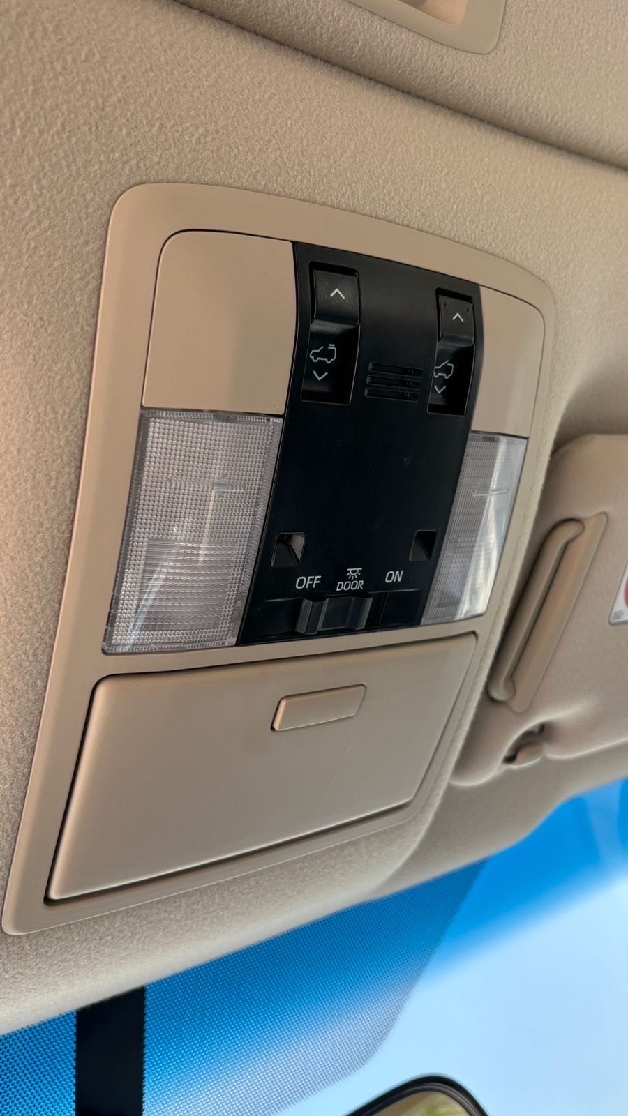 2023 Toyota Prado TXR thumbnail 7
