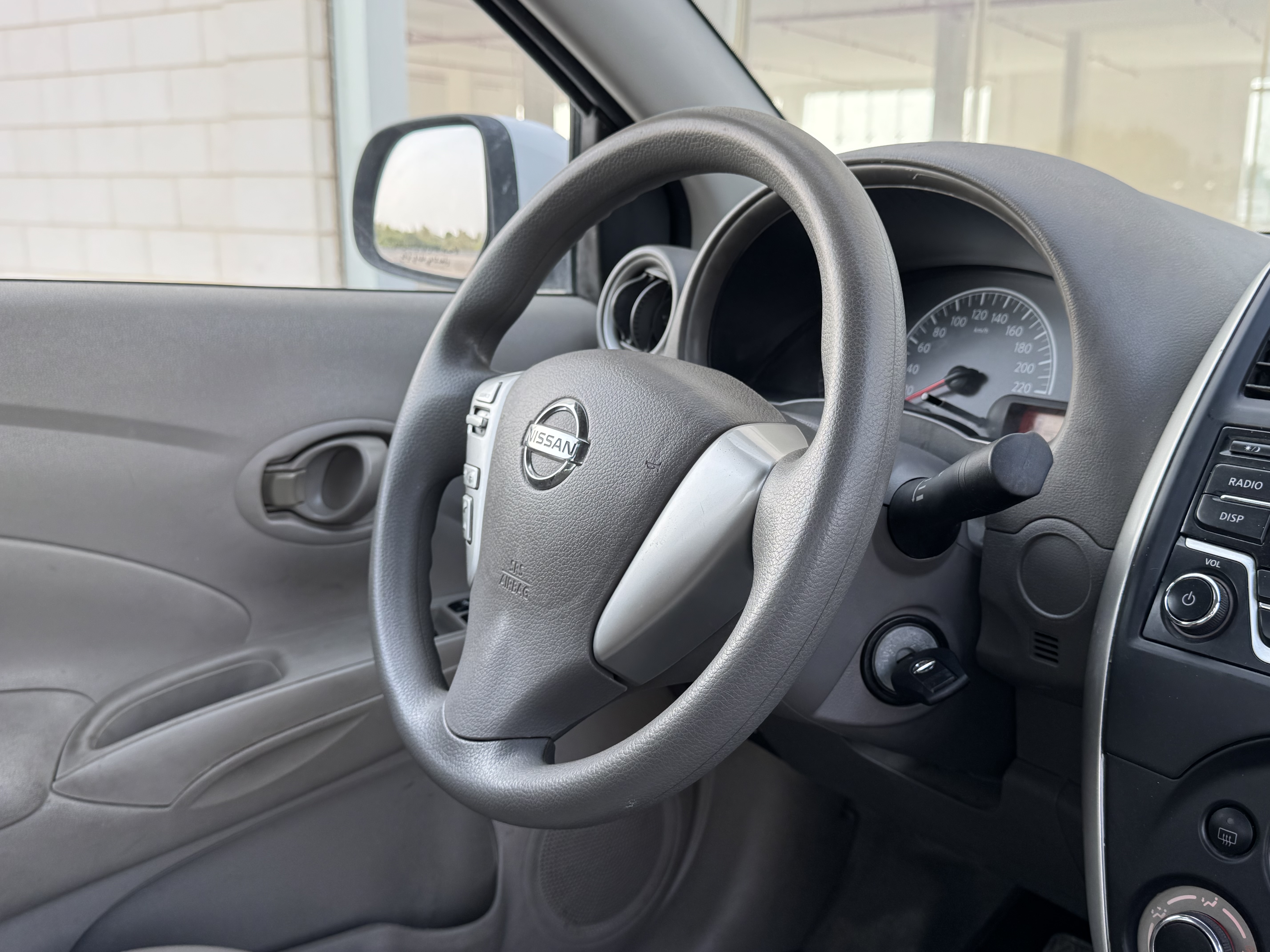2023 Nissan Sunny GL-S thumbnail 5