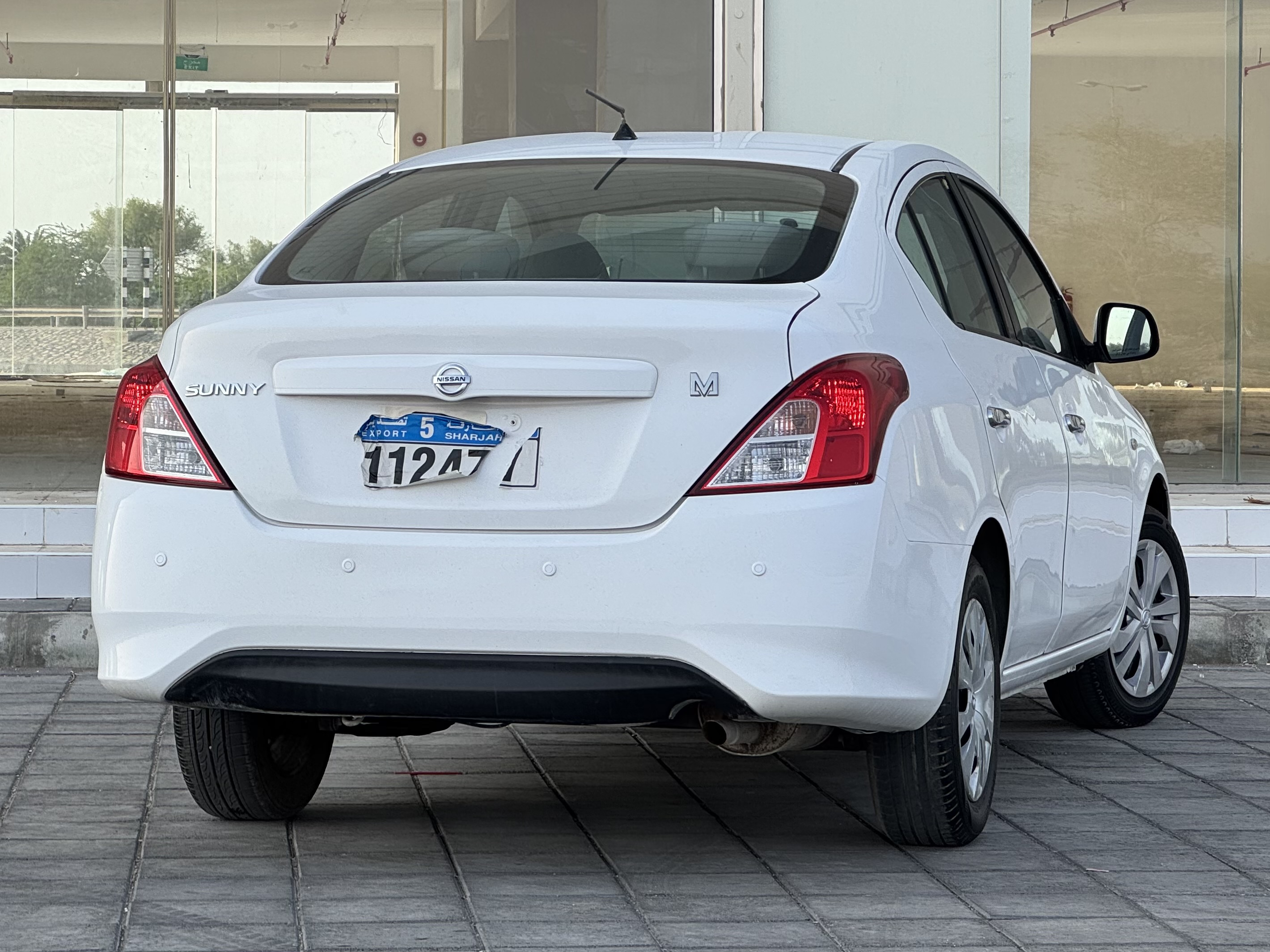 2023 Nissan Sunny GL-S thumbnail 6