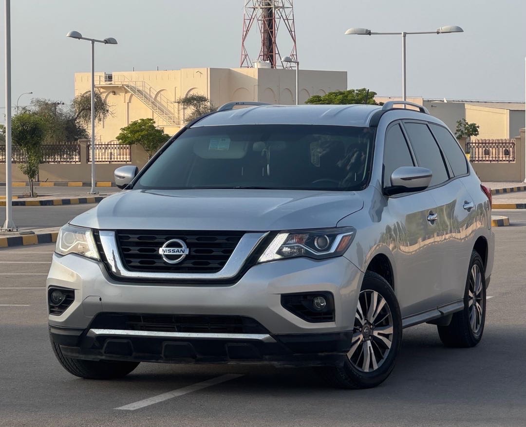 2018 Nissan Pathfinder SV