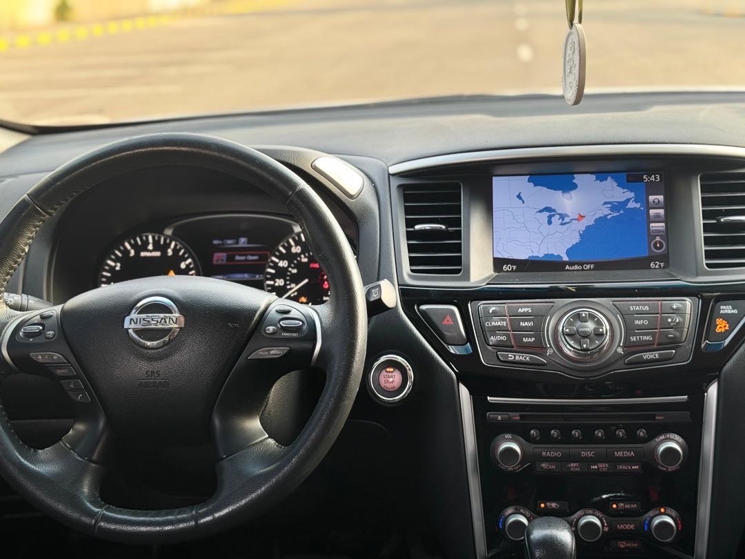 2018 Nissan Pathfinder SV thumbnail 10