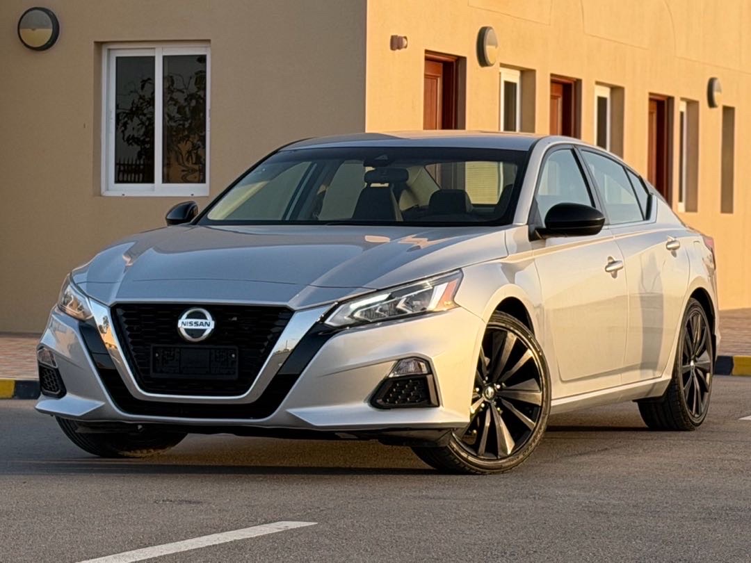 2021 Nissan Altima SR