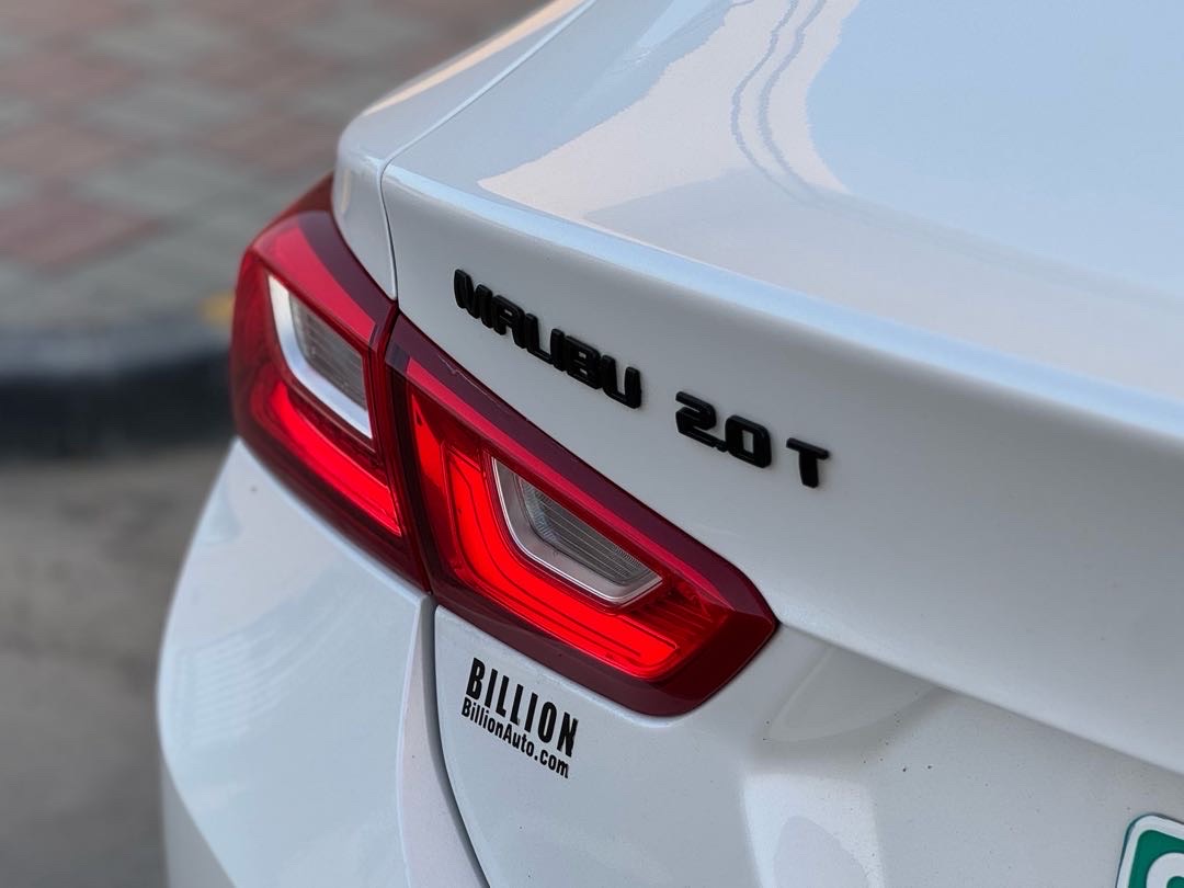 2018 Chevrolet Malibu Premier thumbnail 7