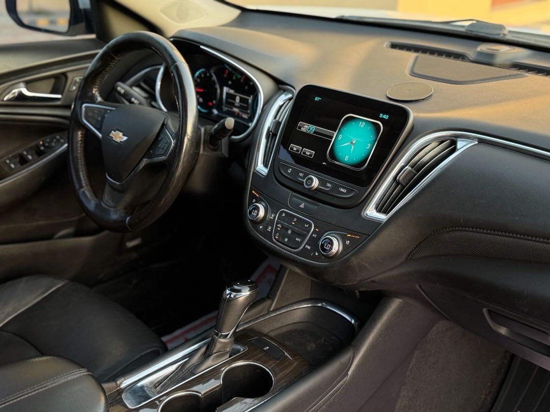 2018 Chevrolet Malibu Premier thumbnail 10