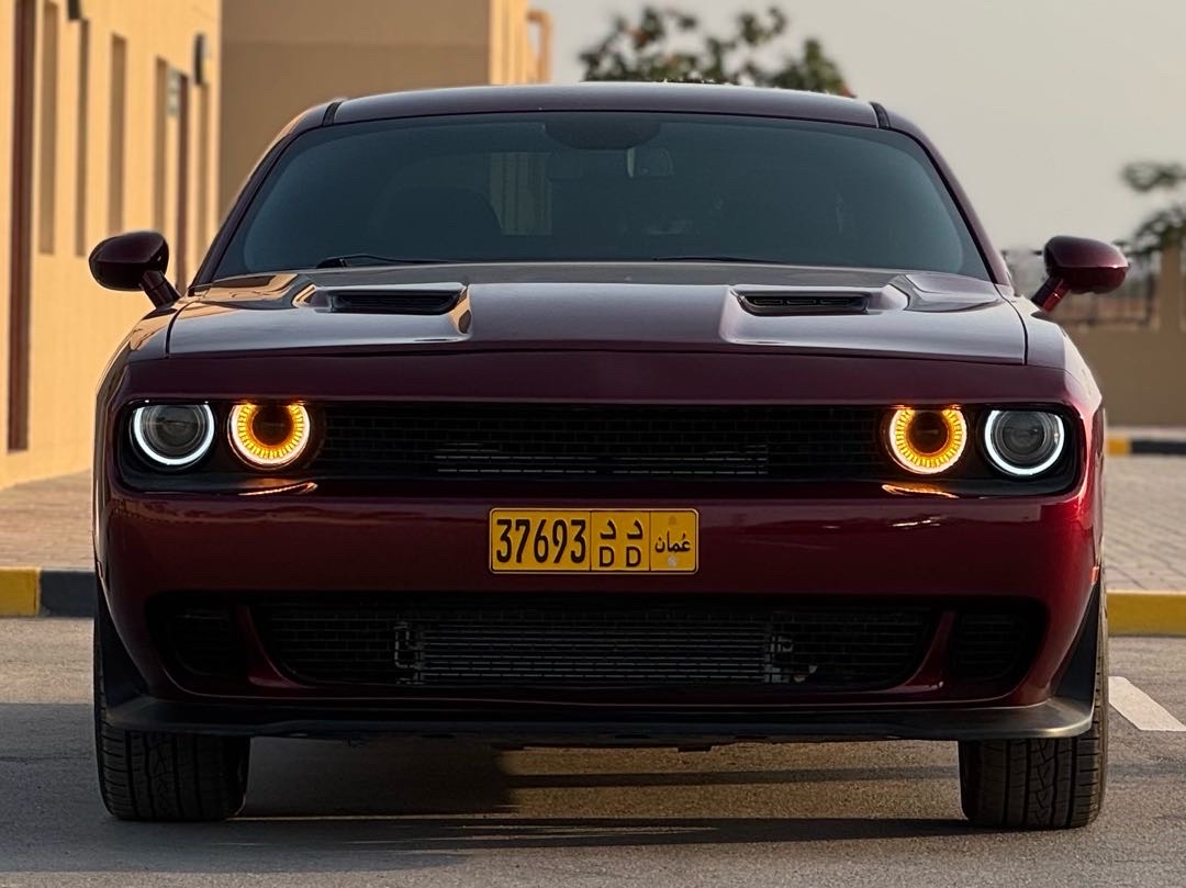 2019 Dodge Challenger SXT thumbnail 2