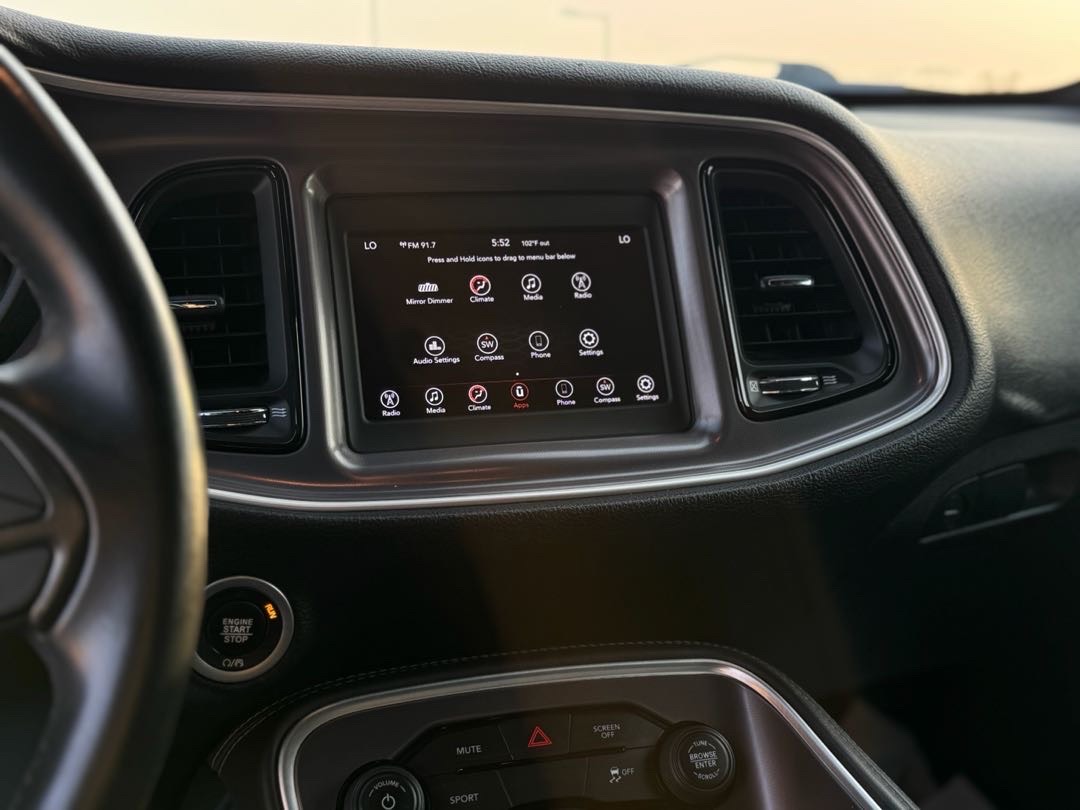 2019 Dodge Challenger SXT thumbnail 11