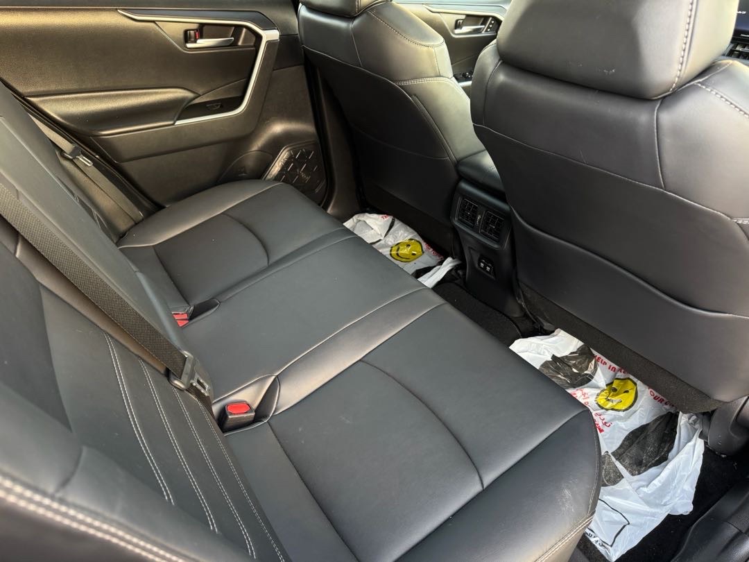 2019 Toyota Rav4 XLE thumbnail 9