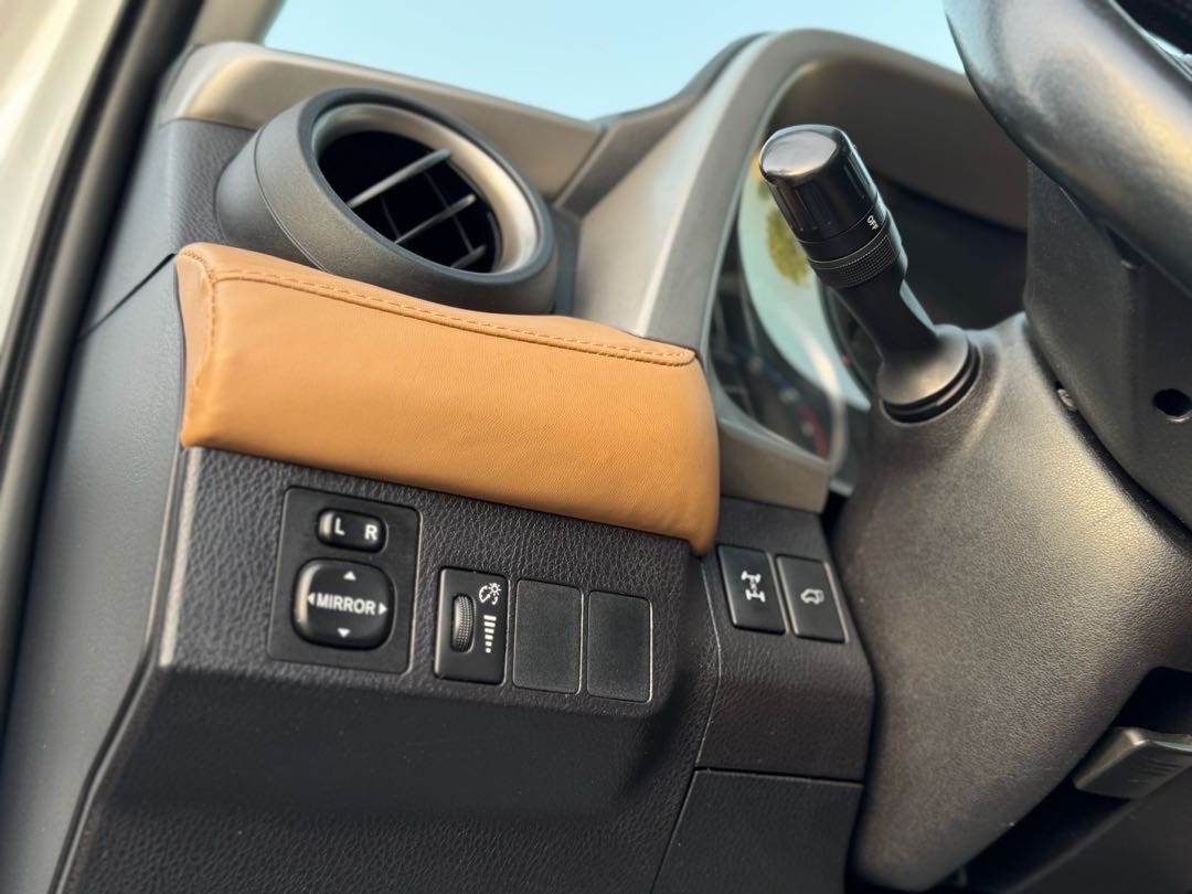 2016 Toyota Rav4 XLE thumbnail 15