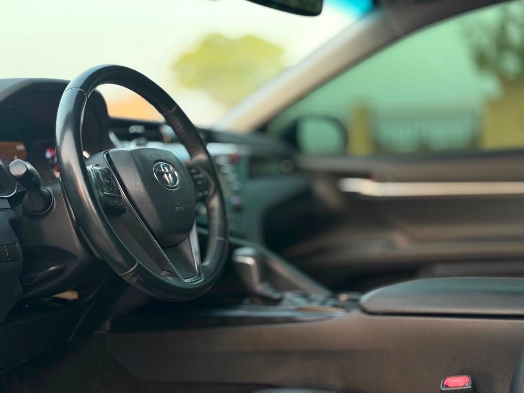 2019 Toyota Camry XSE thumbnail 7
