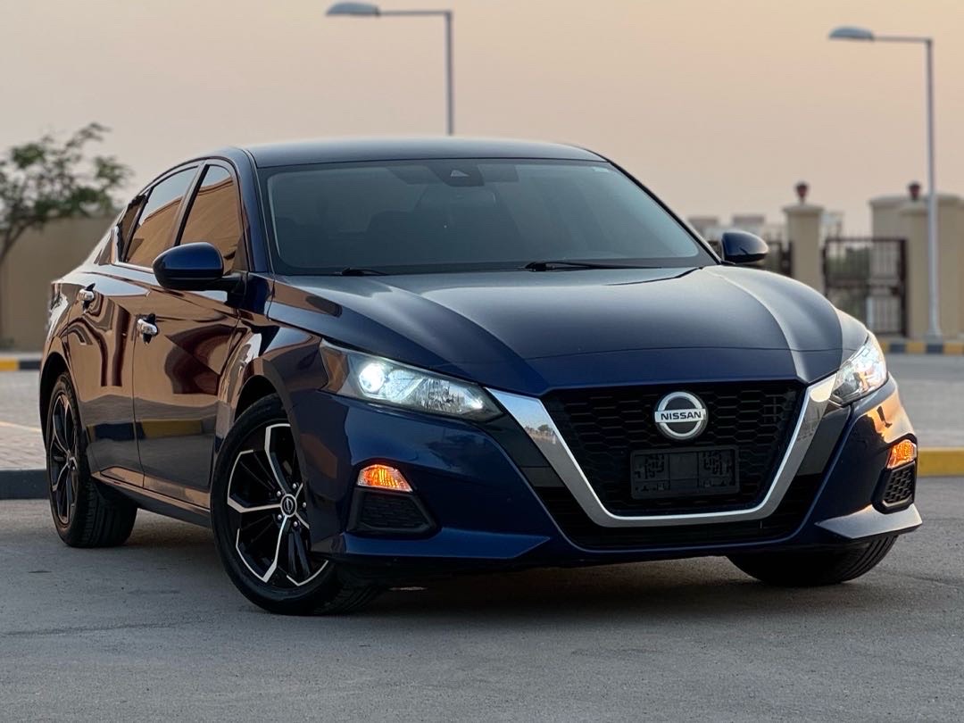 2022 Nissan Altima S thumbnail 3